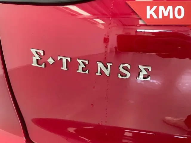 DS Automobiles DS 3 view 8