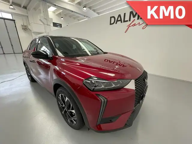 DS Automobiles DS 3 view 7