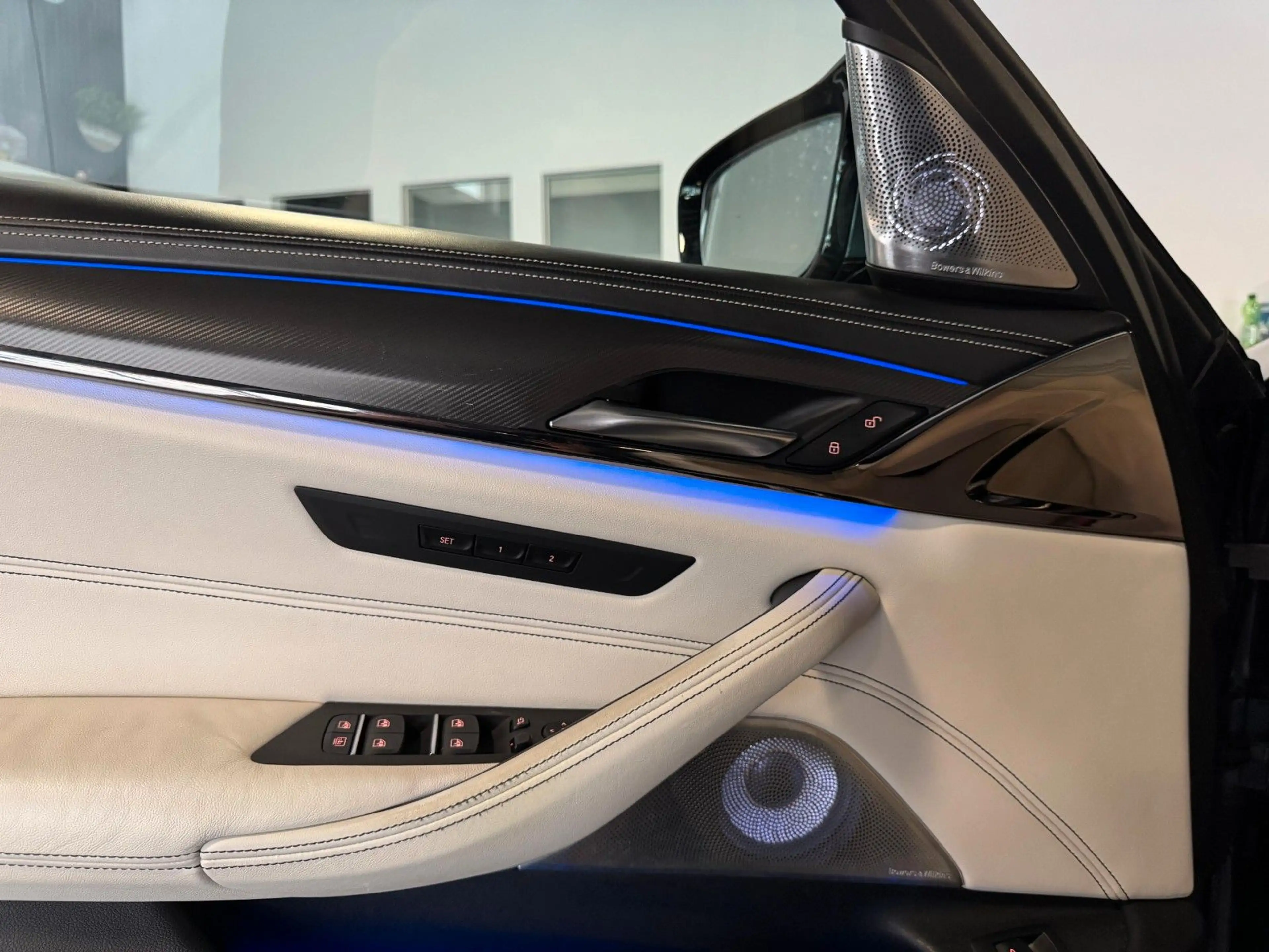 BMW M5 xDrive Lim. /Bowers&Wilkins+Weiße-Sitze+HUB — photo 12