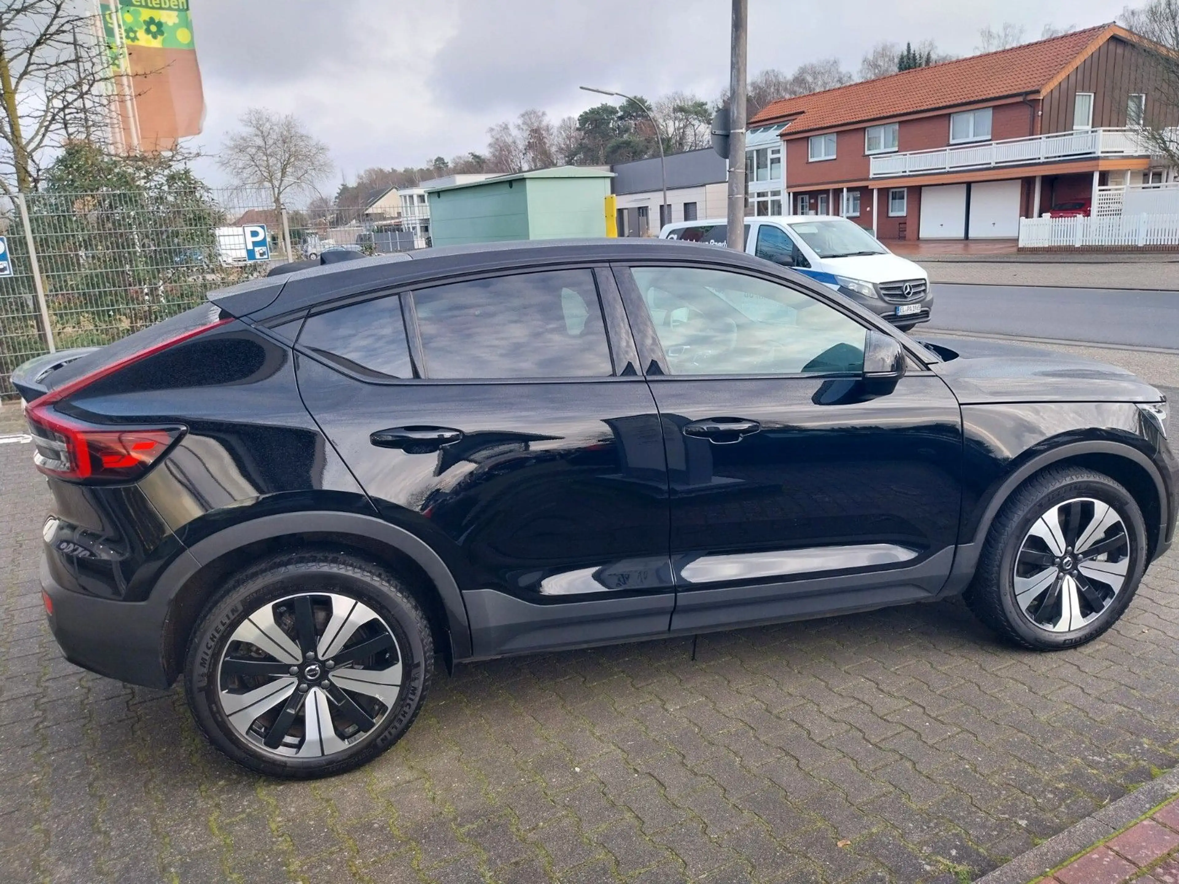 Volvo C40 Core Recharge Pure Electric 2WD — photo 8