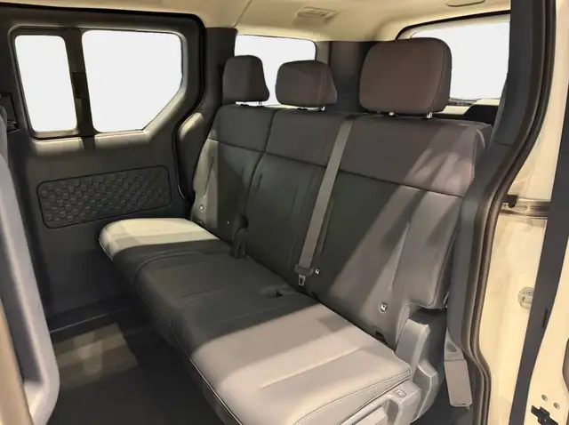 Kia PV5 Passenger view 6