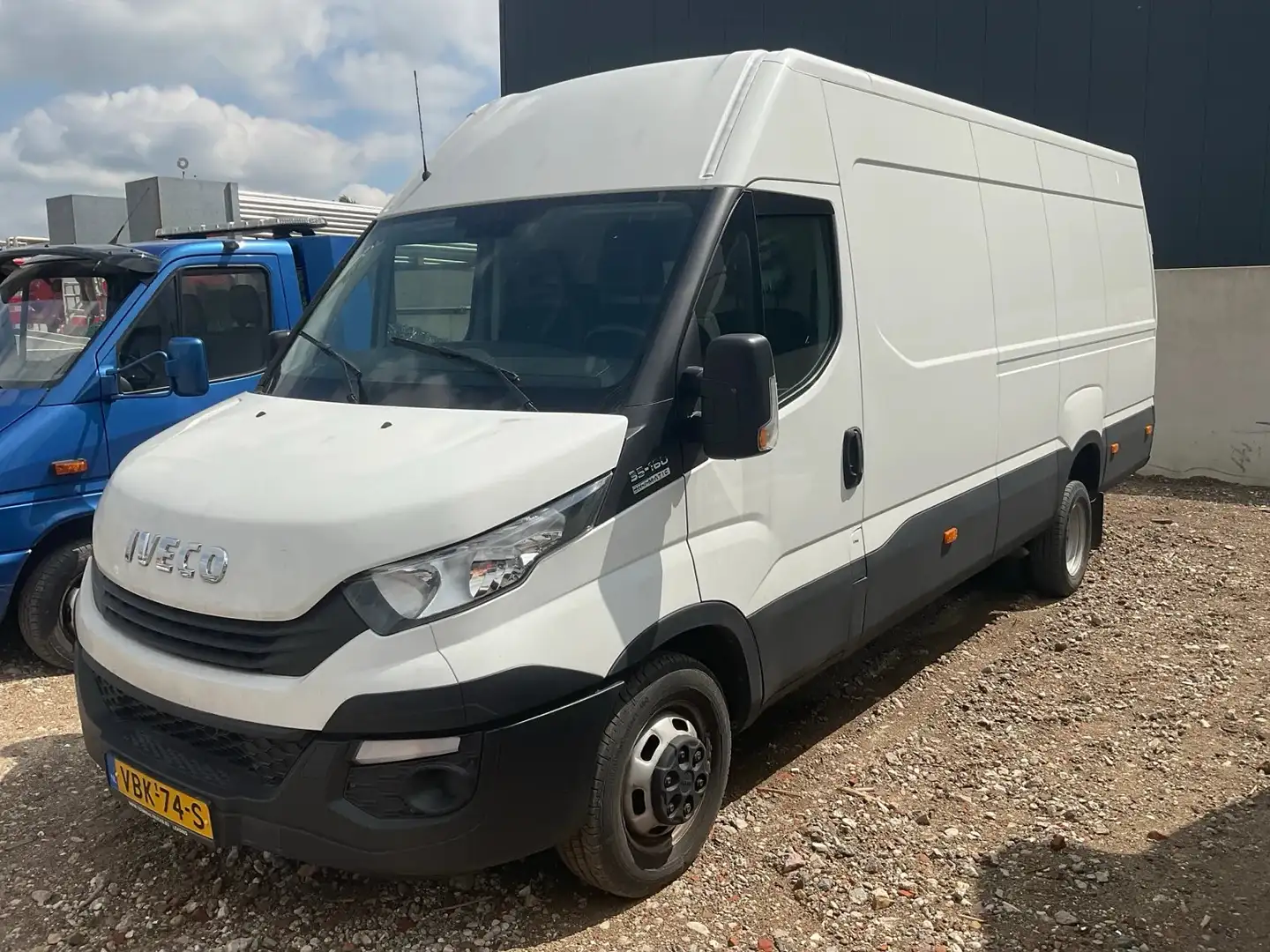 Iveco Daily Daily Chasis Db. Cabina 35C13A D Leaf 3450 126 Blanco - 1