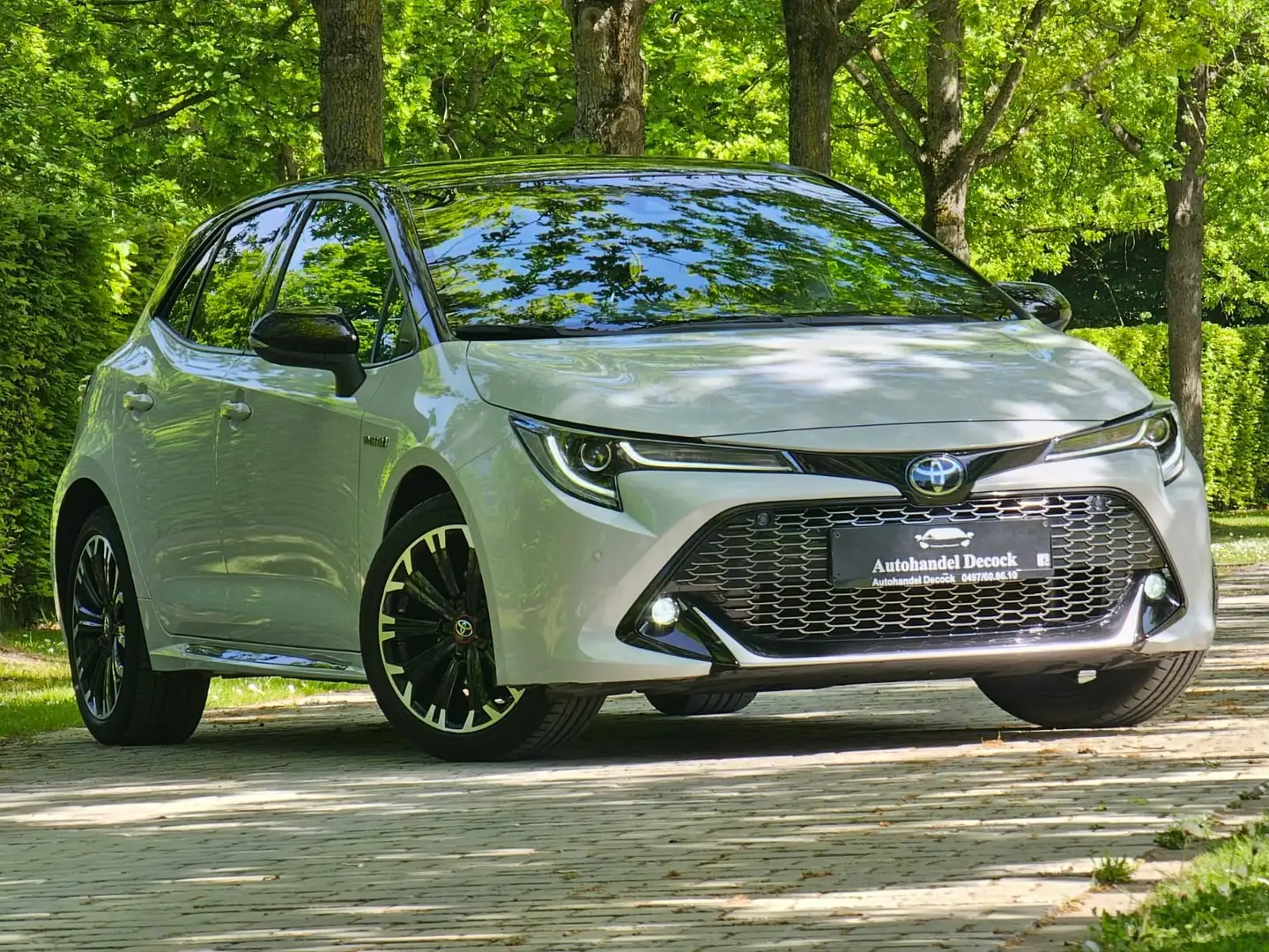 Toyota Corolla GR SPORT 1.8 HYBRID | NAVI | AUTOMAAT | CAMERA Gris - 1