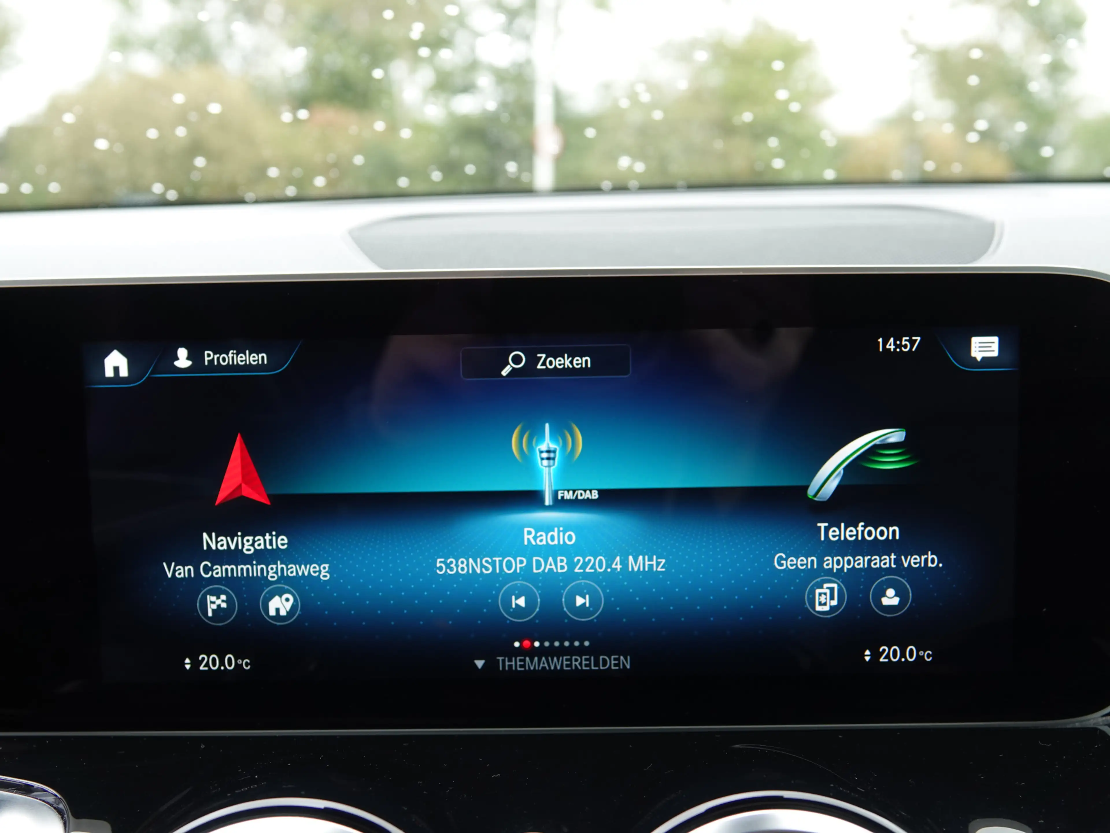 Mercedes-Benz GLB 250 4MATIC 225PK Premium Plus TREKH. | MATRIX | H-LEER — photo 21
