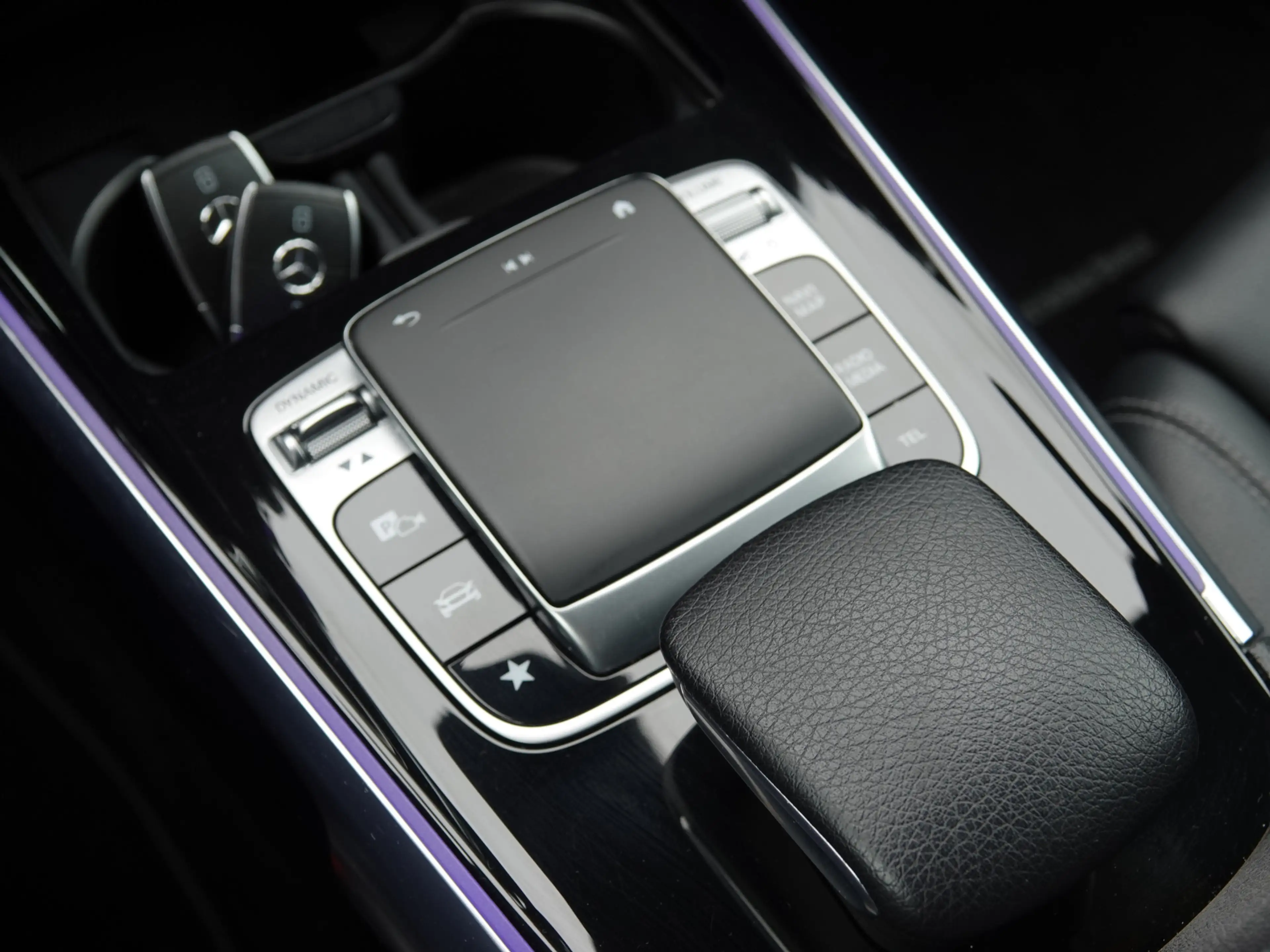 Mercedes-Benz GLB 250 4MATIC 225PK Premium Plus TREKH. | MATRIX | H-LEER — photo 28