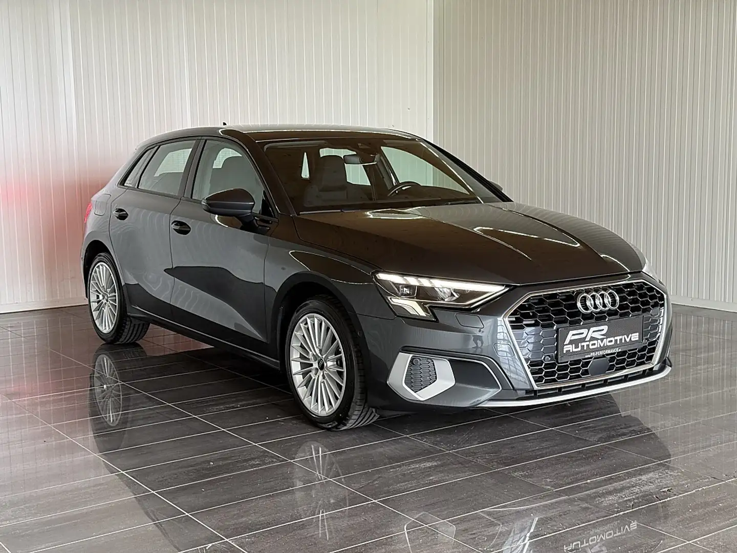 Audi A3 Sportback *AKTION* 35 advanced S tronic VIRTUAL... Silber - 2