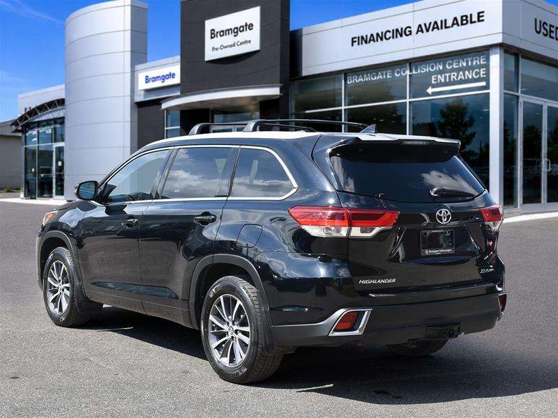 2017 Toyota Highlander XLE AWD — снимка 1
