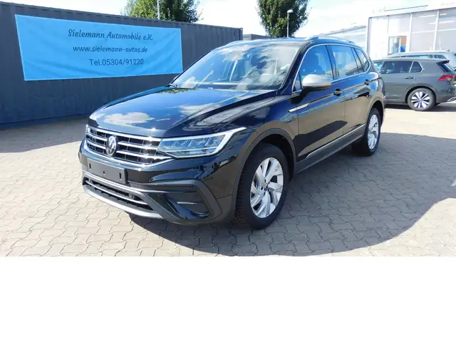 Volkswagen Tiguan Allspace view 5