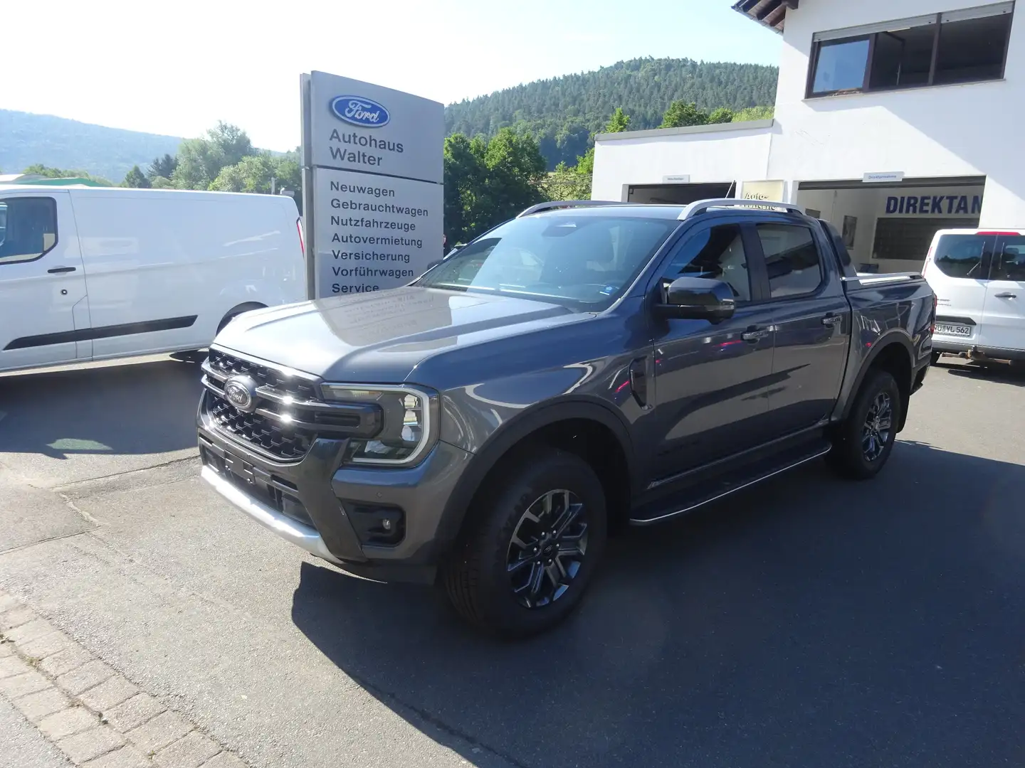 Ford Ranger Wildtrak e-4WD Doppelkabine Elekt Laderaumrollo Grau - 1