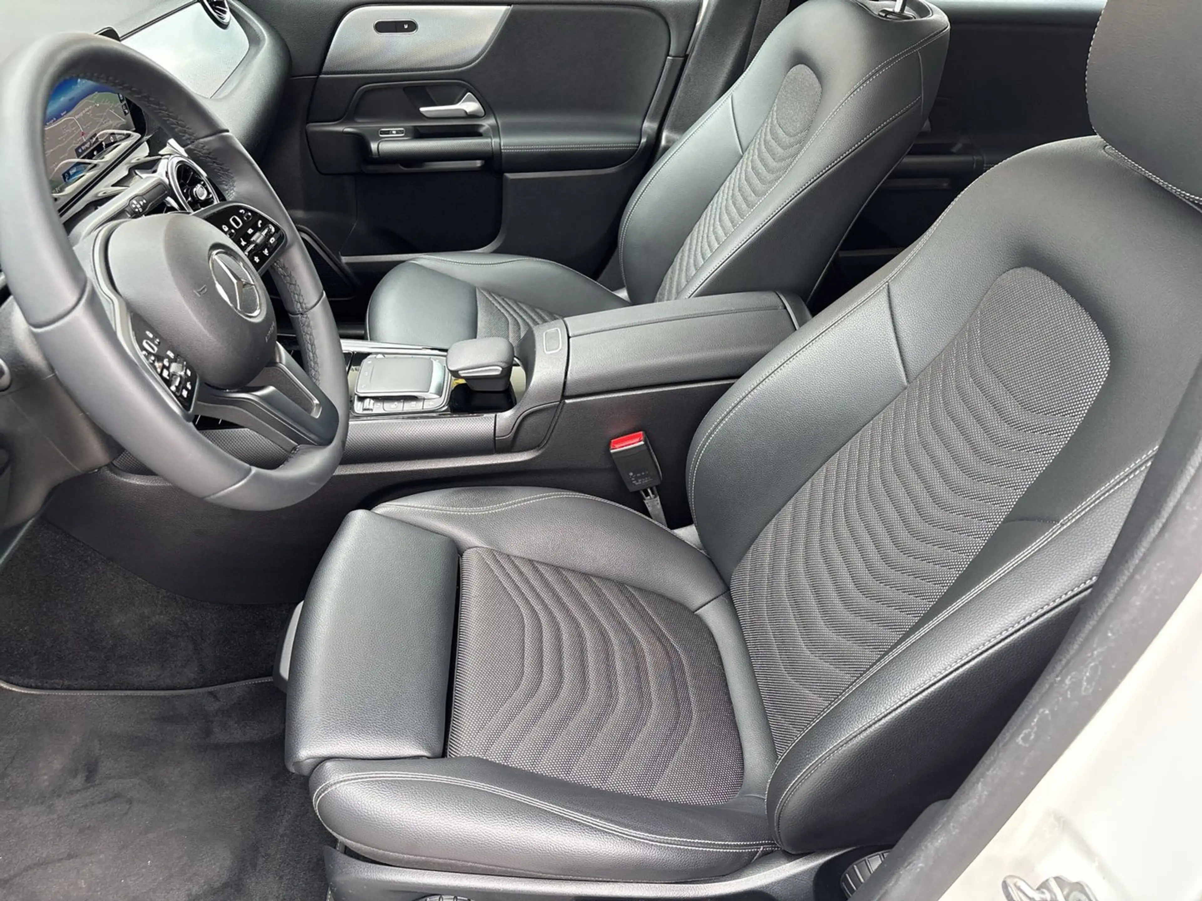 Mercedes-Benz B 180 B 180 — photo 10