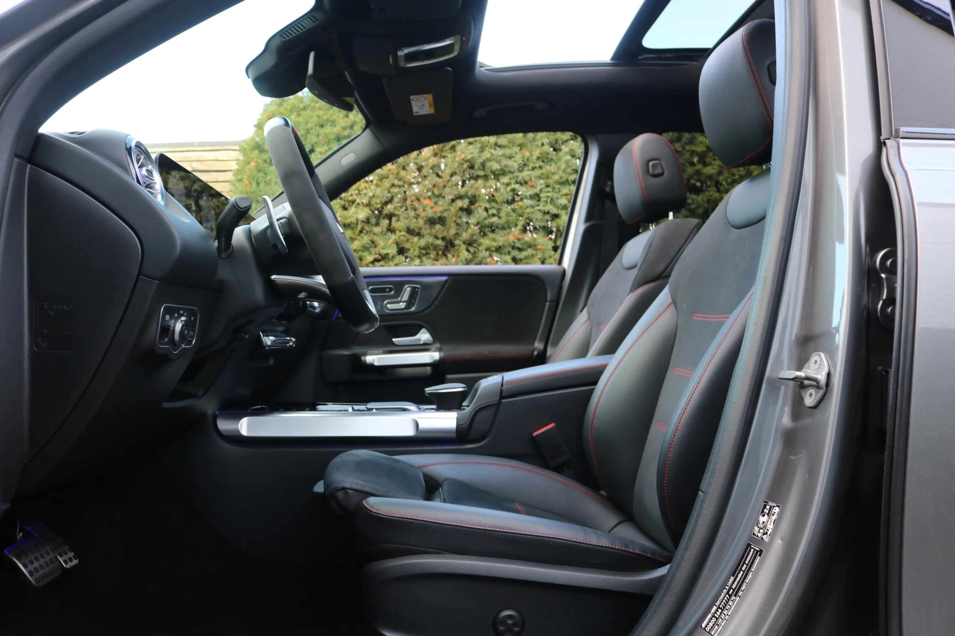 Mercedes-Benz GLB 35 AMG GLB 4MATIC (Panoramadak Sportleder/Memory Widescre — photo 5