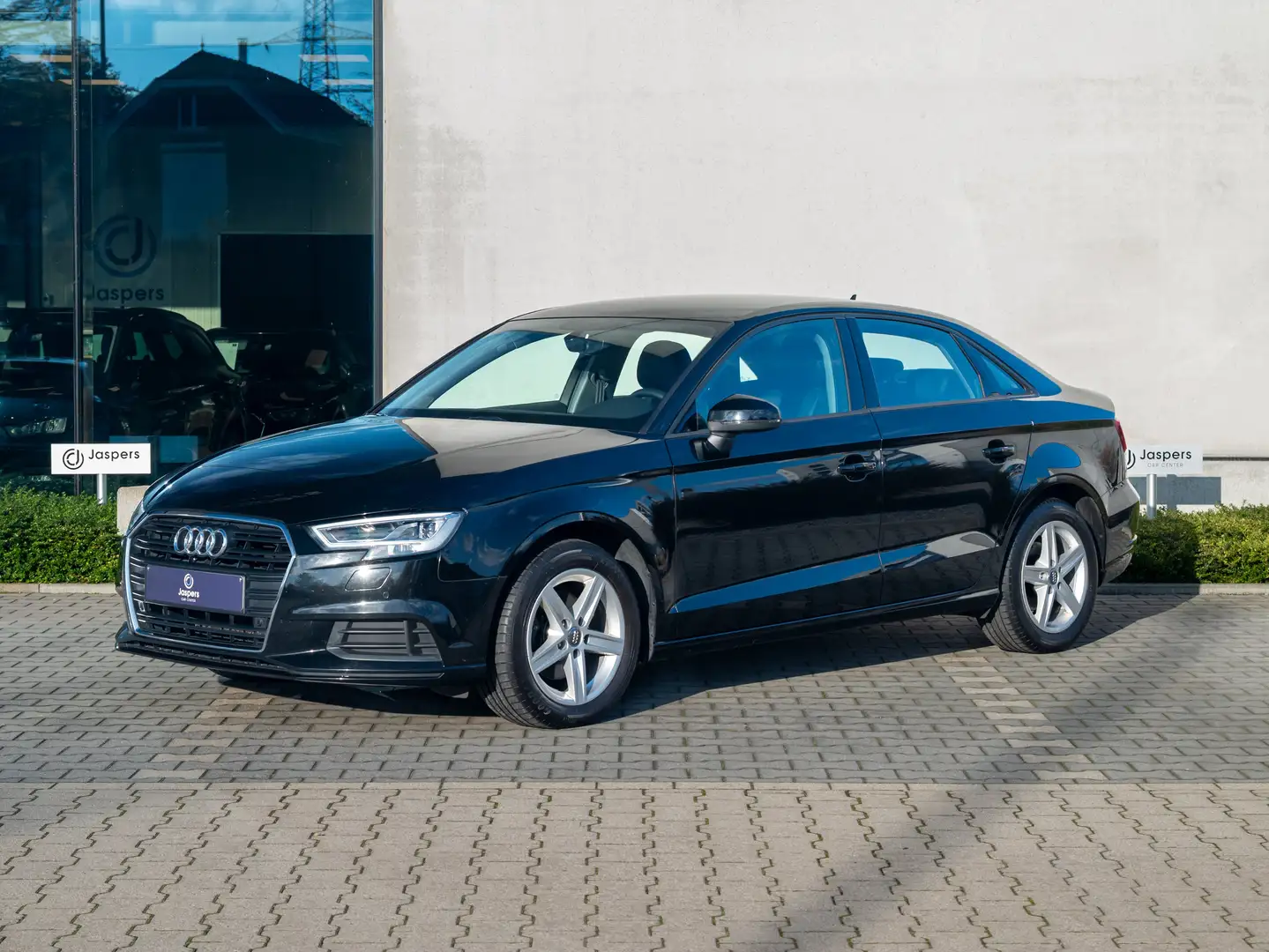 Audi A3 35 TFSI Limousine S tronic Zwart - 1