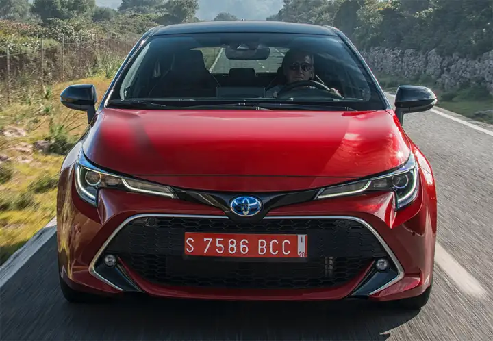 Toyota Auris 2022, foto 16