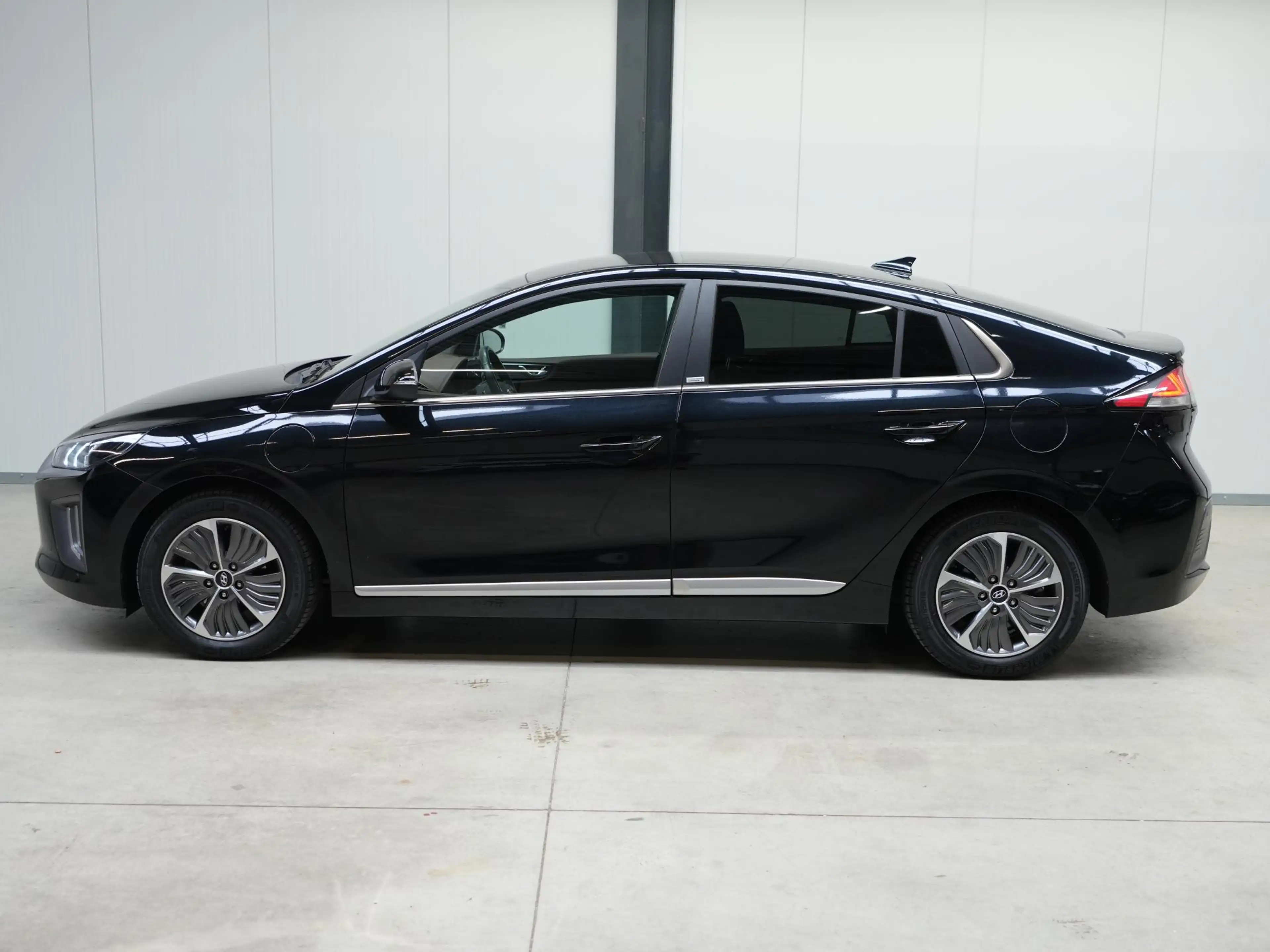 Hyundai IONIQ 1.6 GDi PHEV Premium ✅Stoel&Stuurverw✅Leer✅Navi✅Sc — photo 32