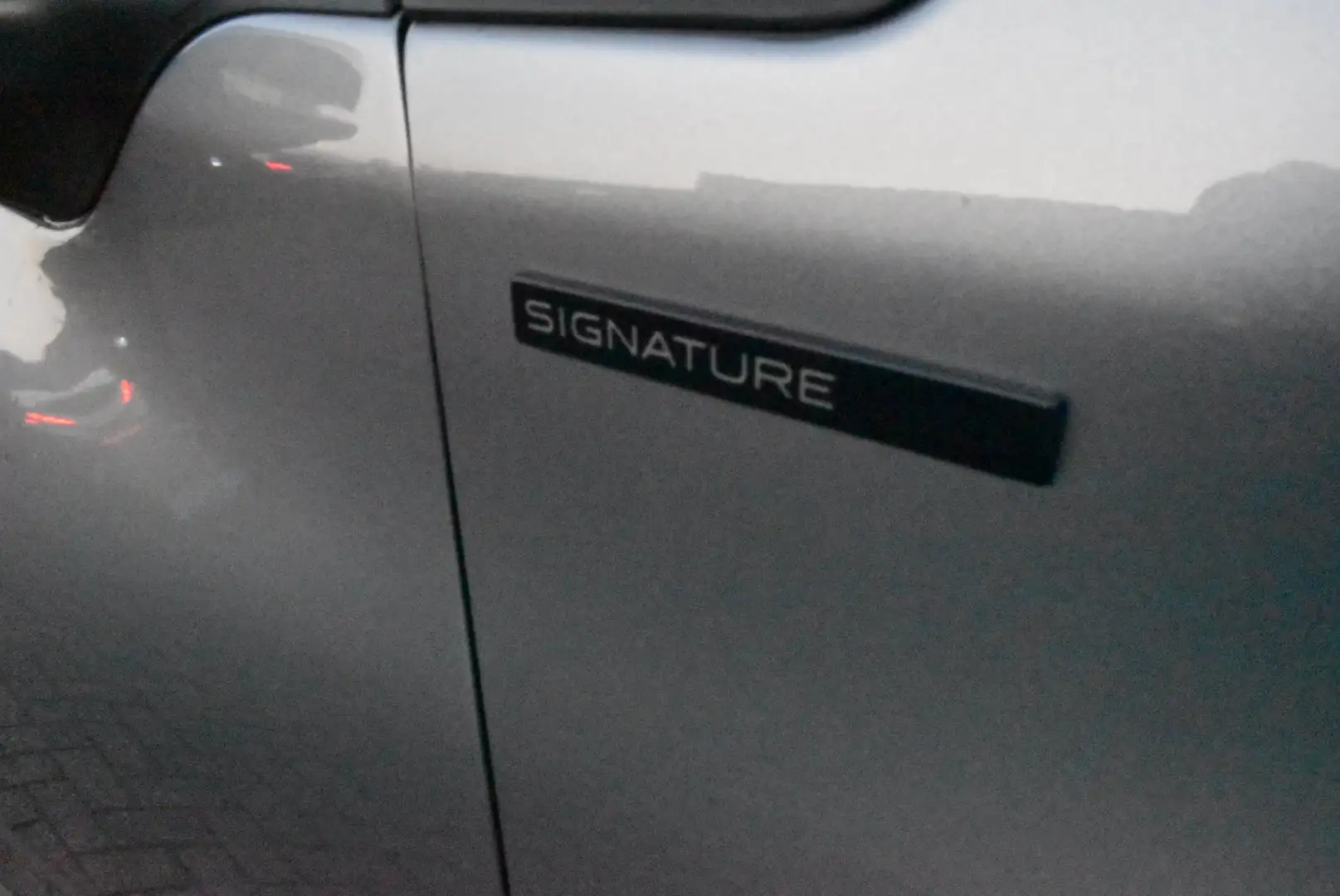 Peugeot 2008 1.2i Signature ***12M GARANTIE*** 64.000KM!!! Argent - 2