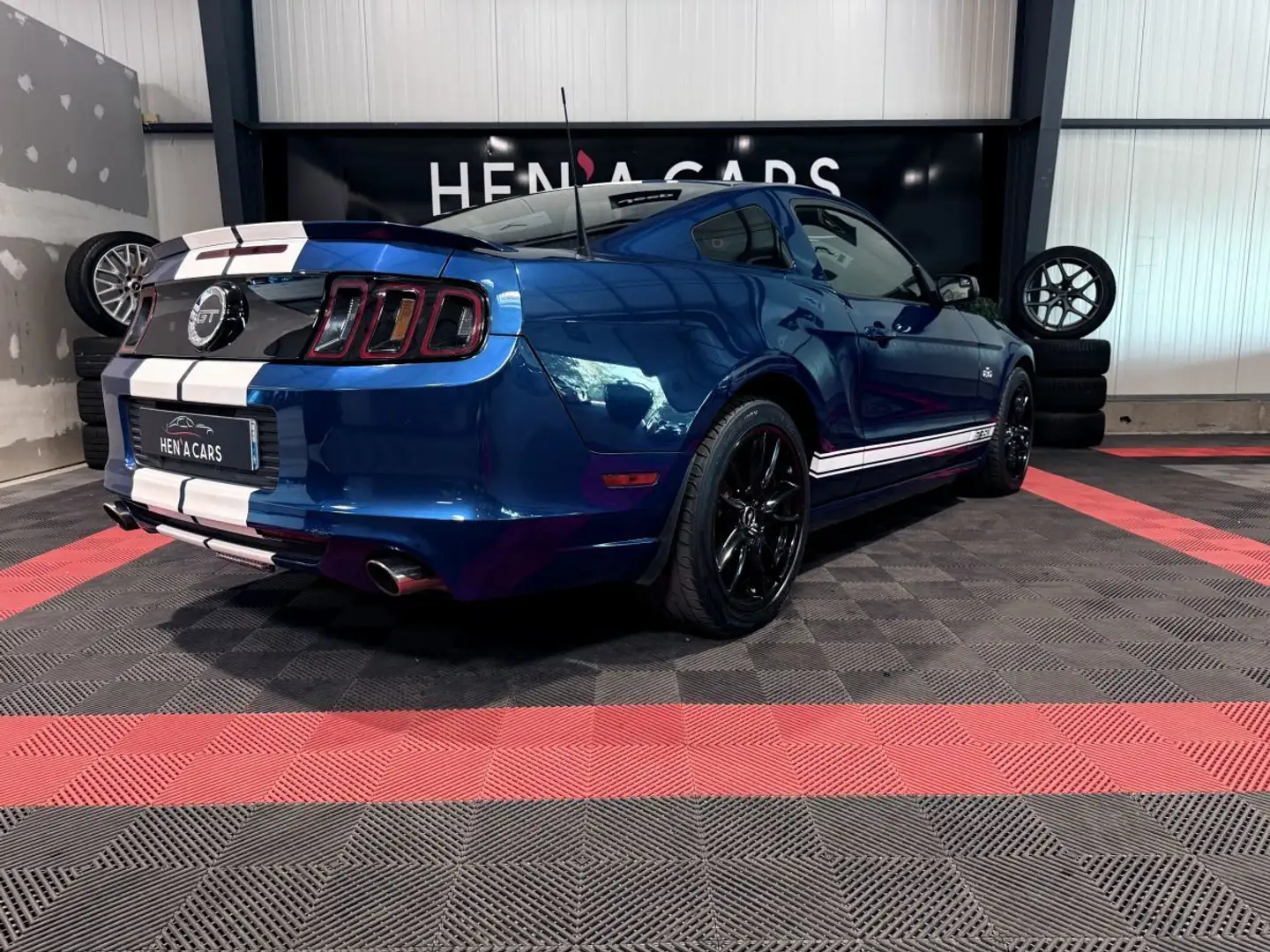 Ford Mustang GT 5.0 V8 412 CV Bleu - 2