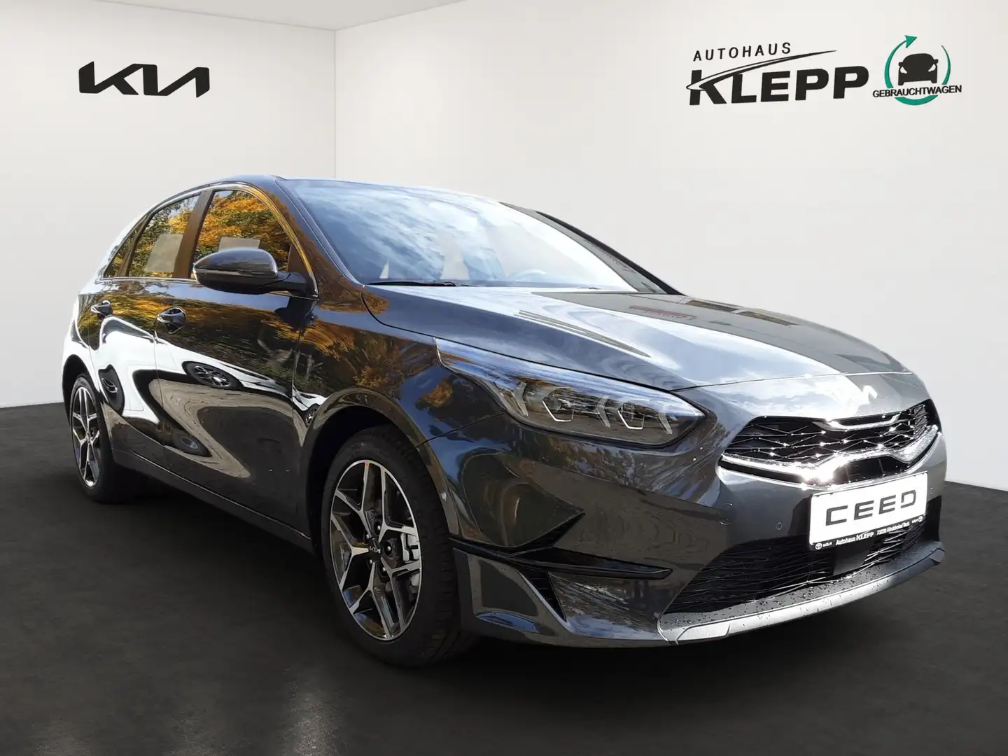 Kia Ceed / cee'd 1.5 T-GDI 140PS DCT Spirit Grau - 2