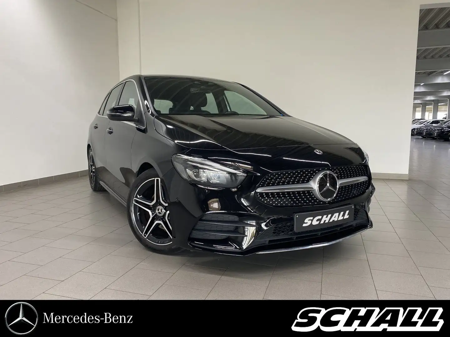 Mercedes-Benz B 180 d AMG+DIST+AHK+LED+PREMIUM NAV+KAM+18"AMG Schwarz - 1