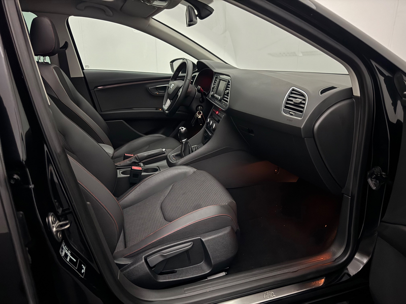SEAT Leon 1.4 TSI FR Panorama dak — photo 9