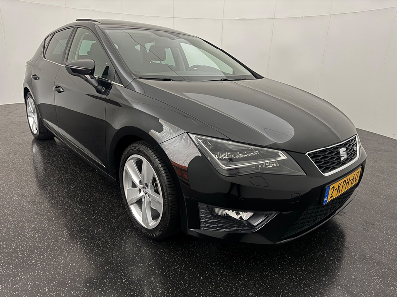 SEAT Leon 1.4 TSI FR Panorama dak — photo 5