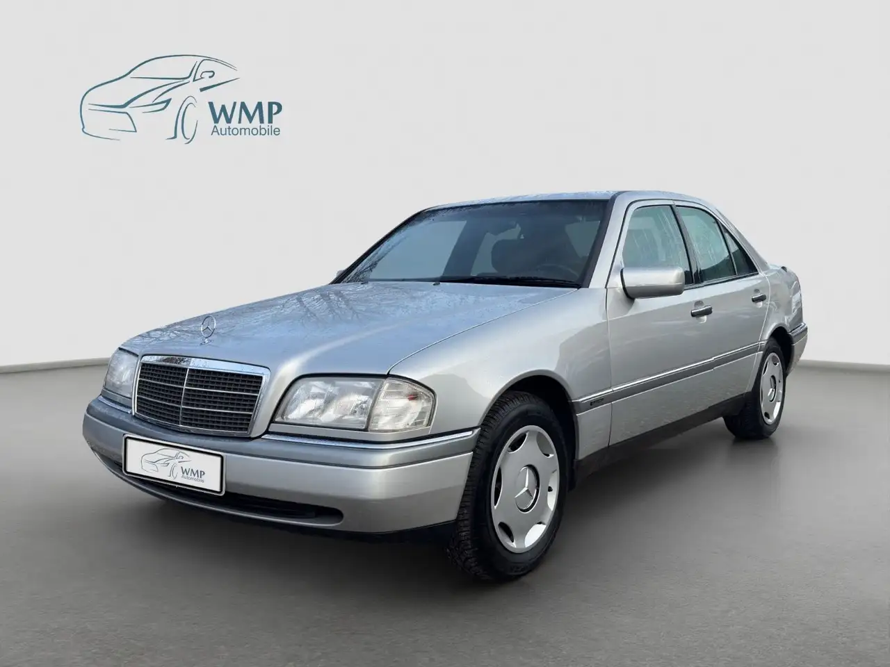 Mercedes-Benz C 230