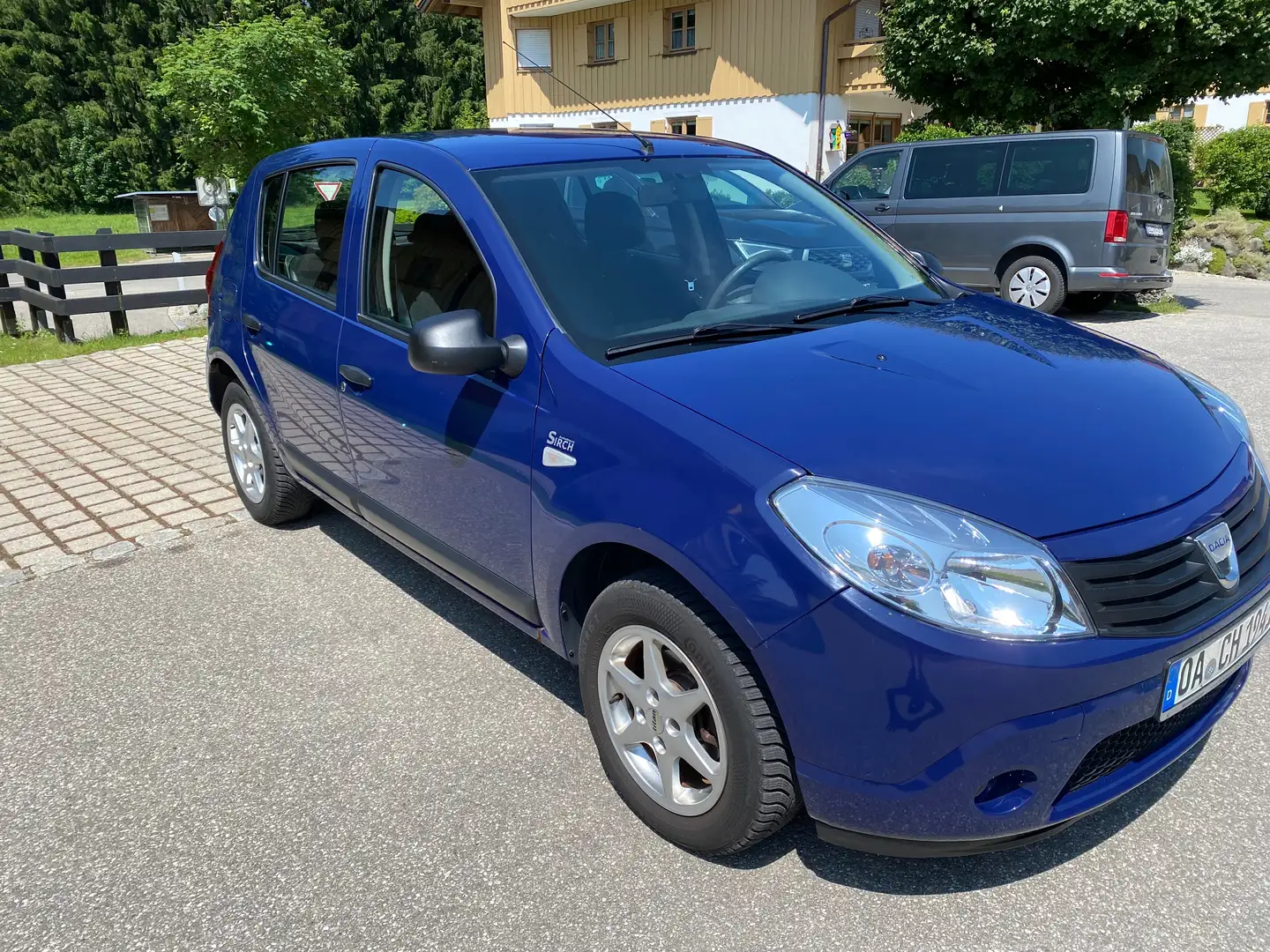 Dacia Sandero Sandero 1.4 MPI Ambiance Blau - 1