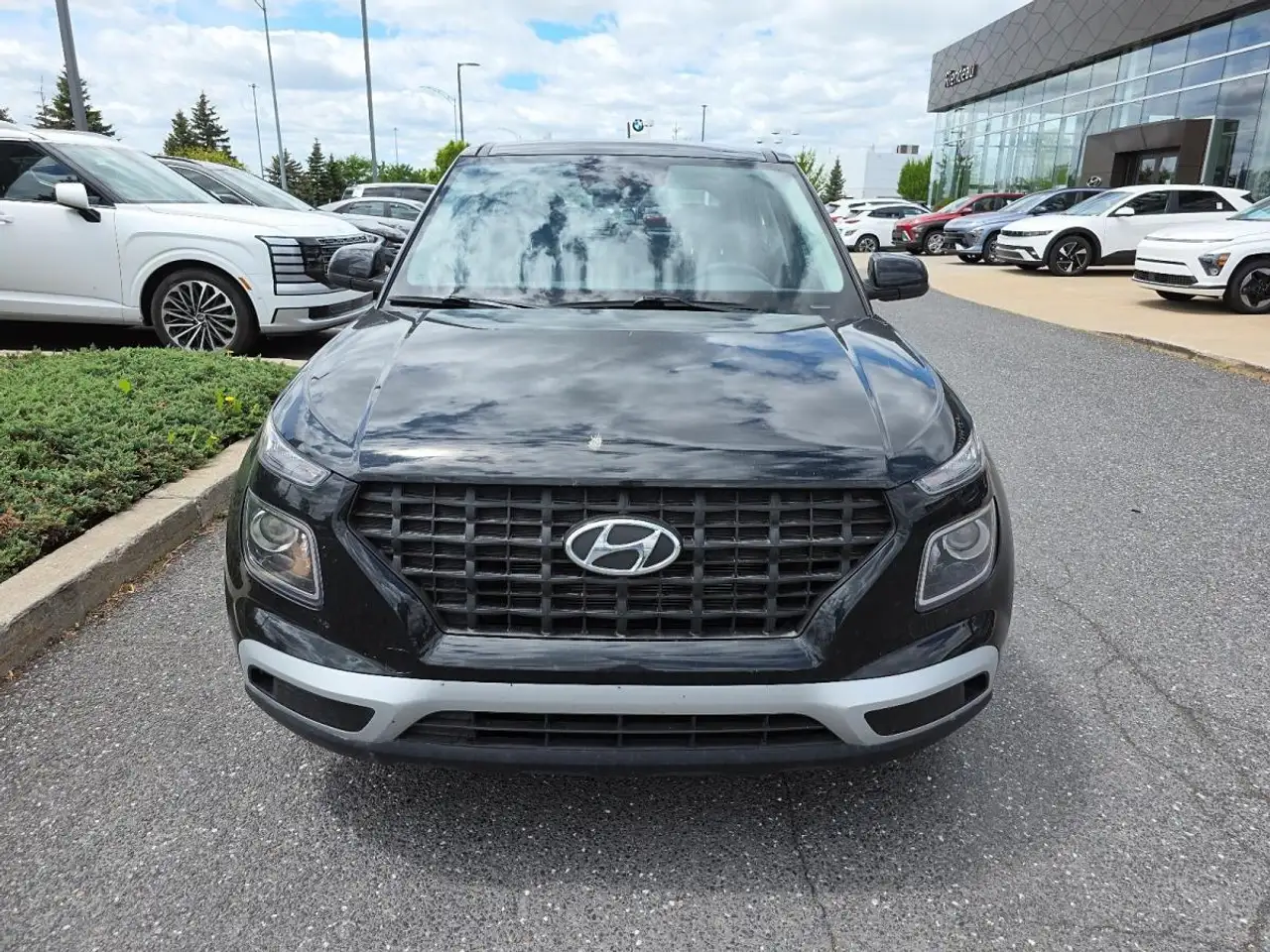 Hyundai Venue снимка Hyundai Venue