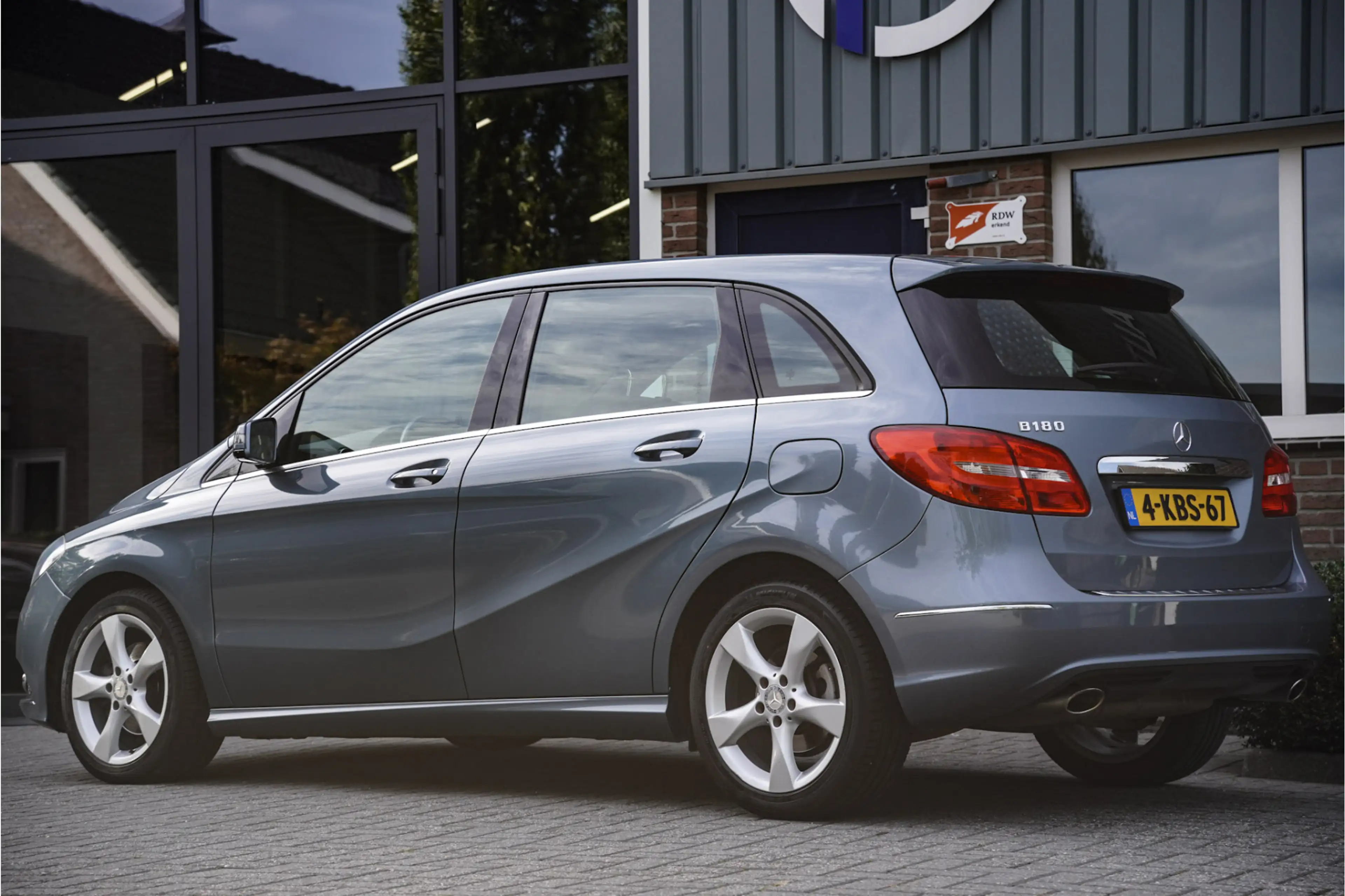 Mercedes-Benz B 180 AUTOMAAT, NAVI, NAP, CRUISE CONTROL, BLUETOOTH — photo 3