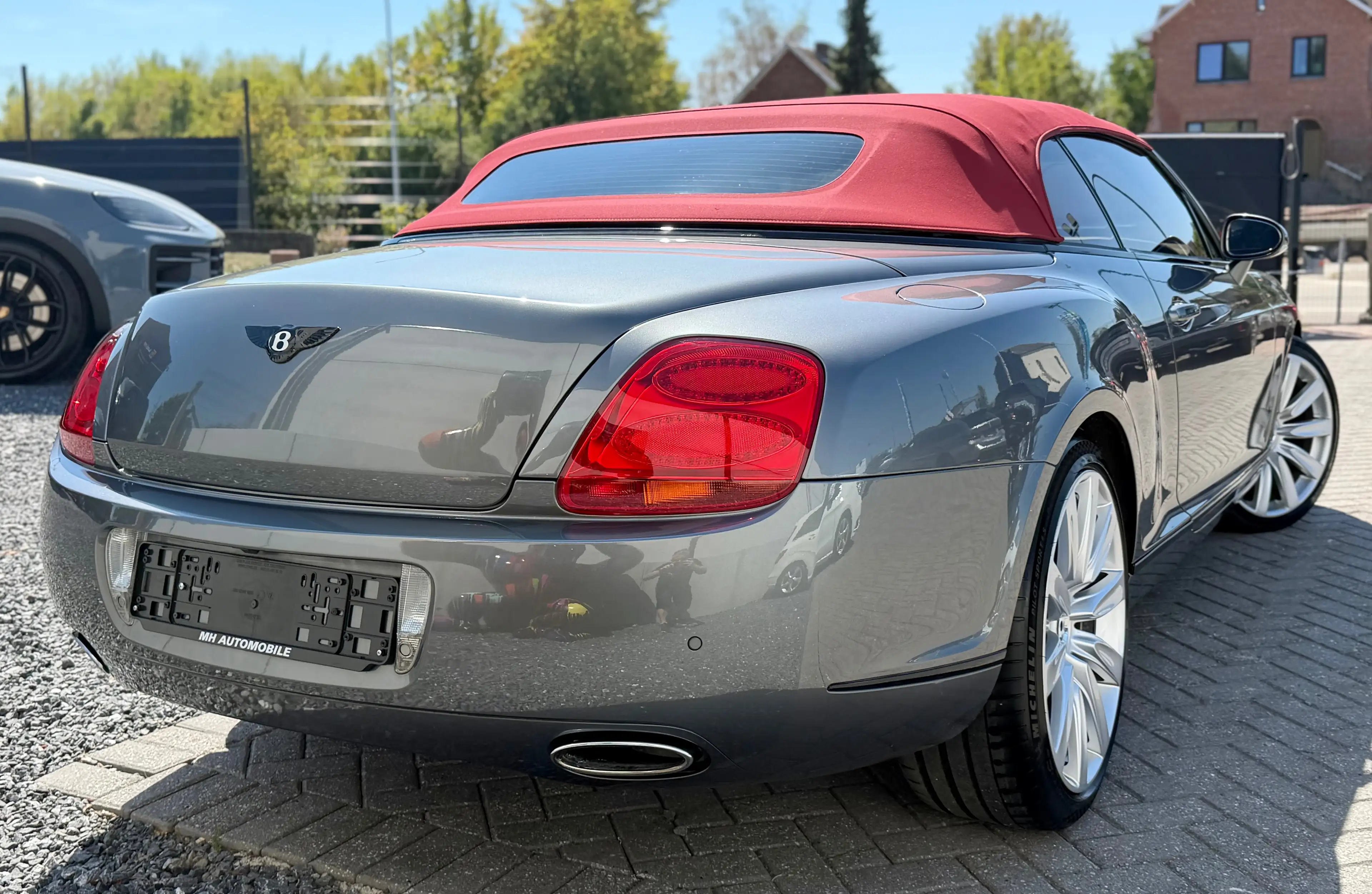 Bentley Continental GTC 6.0 BiTurbo W12 — photo 2