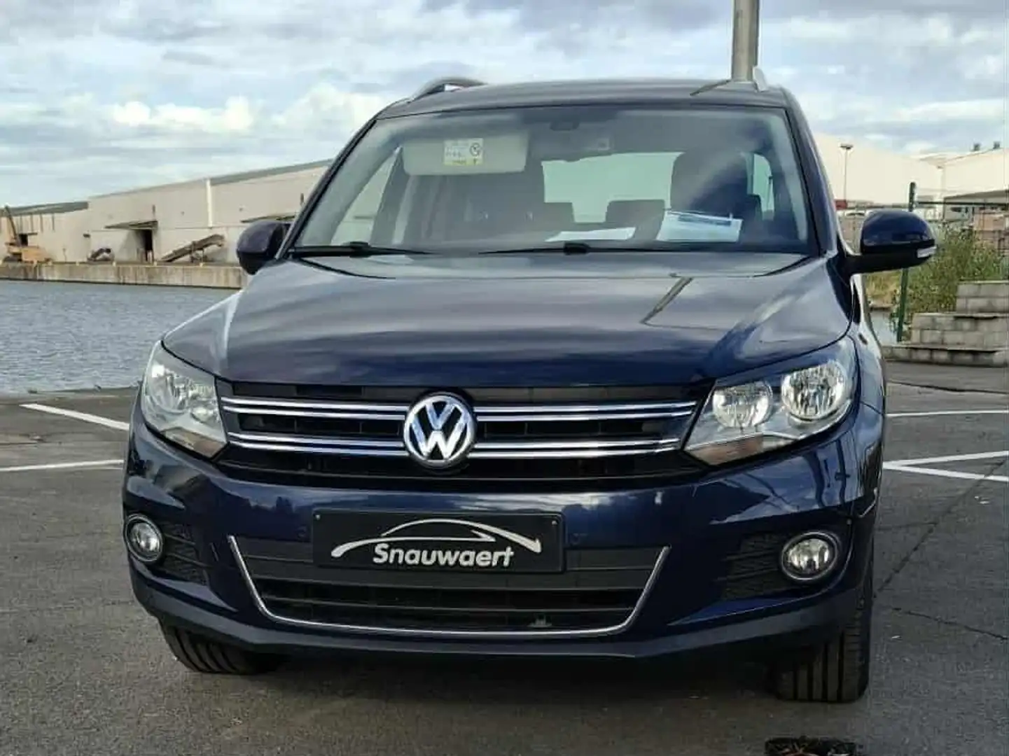 Volkswagen Tiguan Bleu - 1