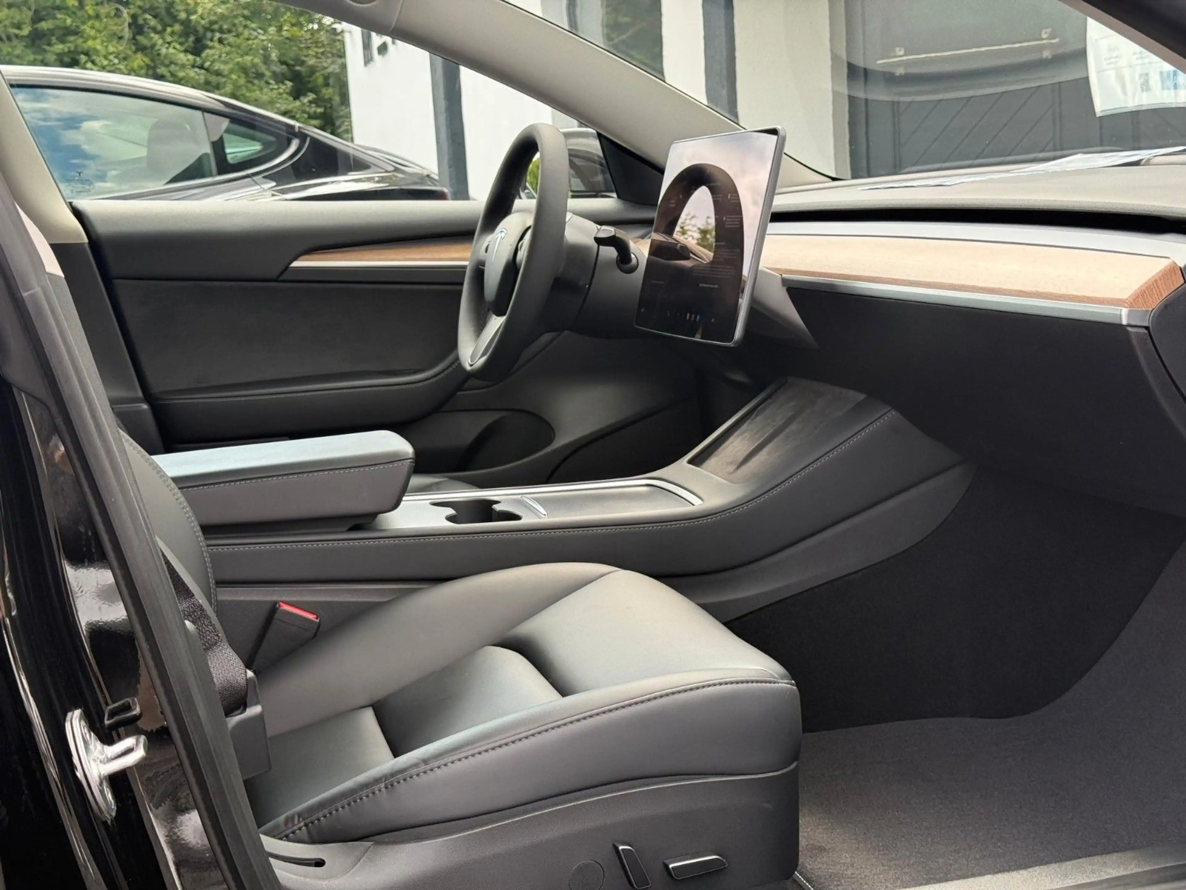 Tesla Model 3 Performance Ryzen AWD 1.Hand MwSt. — photo 13