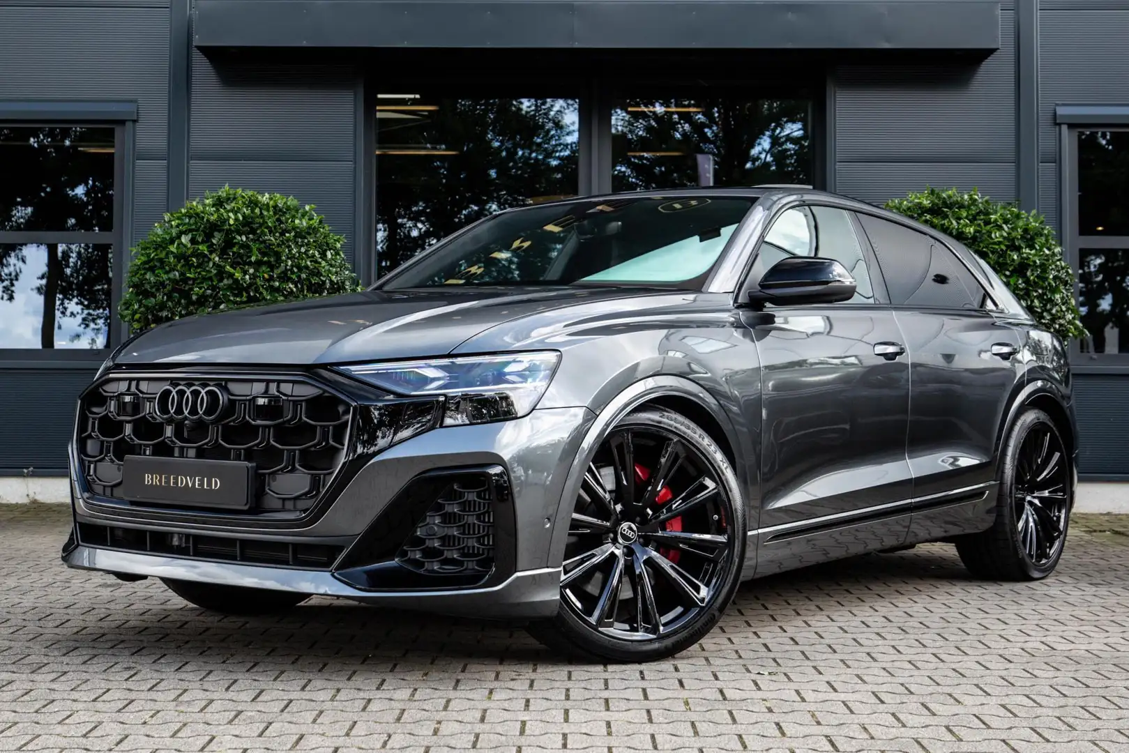 Audi Q8 60 TFSI e Competition 490pk, B&O Advanced, Full-op Grijs - 1