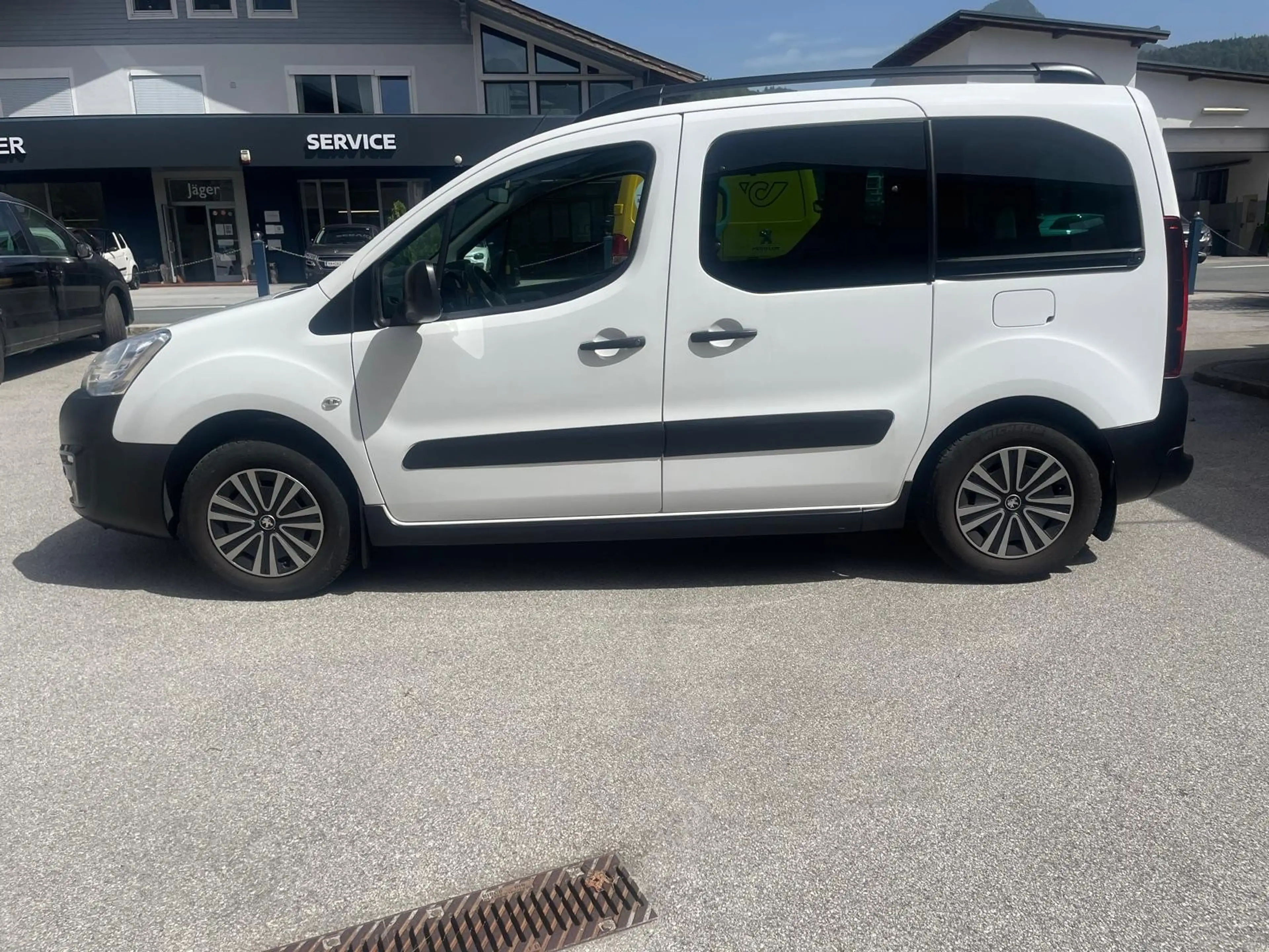 Peugeot Partner Partner Tepee Outdoor 1,2 PureTech 110 Outdoor — photo 3