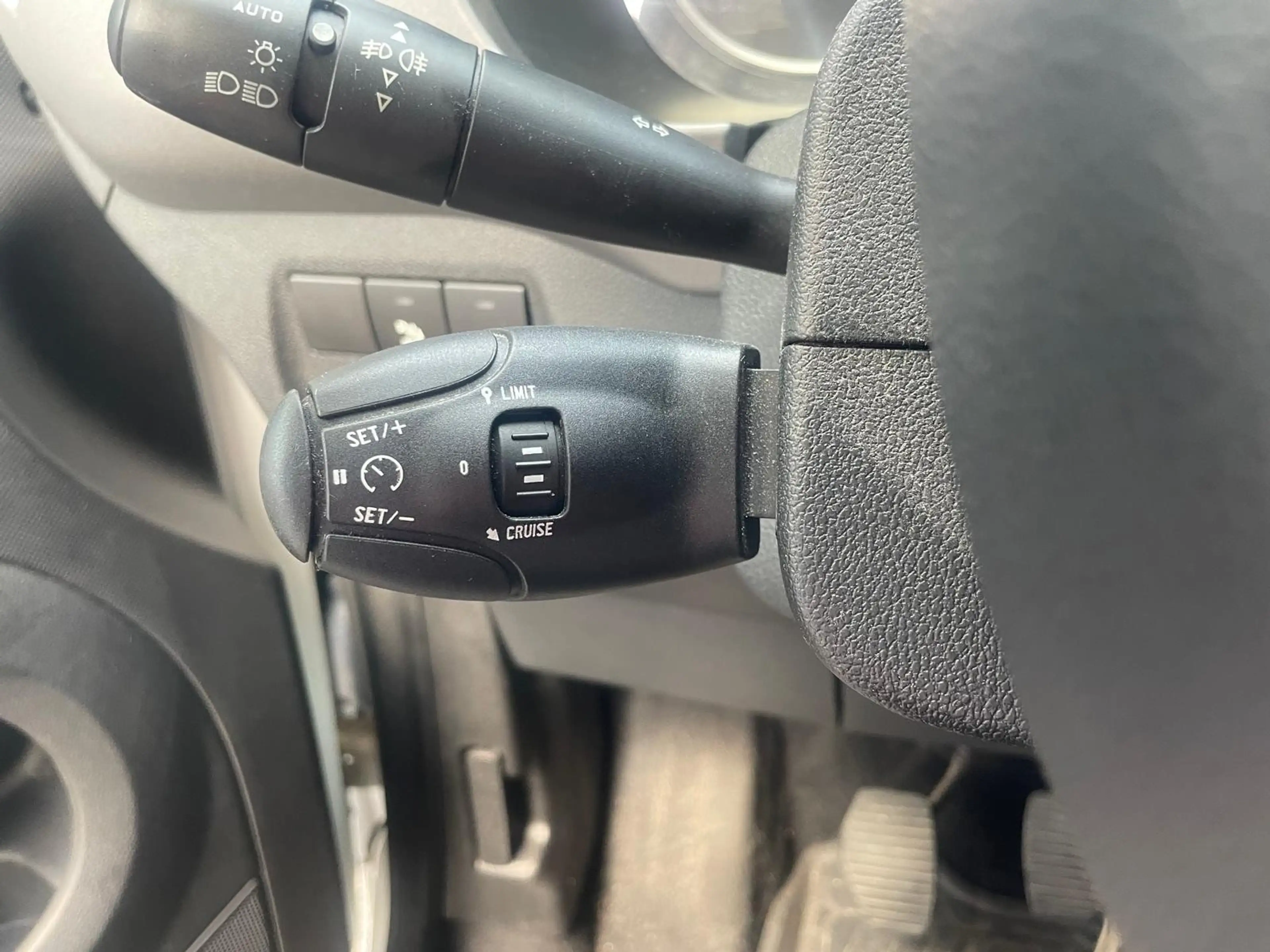 Peugeot Partner Partner Tepee Outdoor 1,2 PureTech 110 Outdoor — photo 14