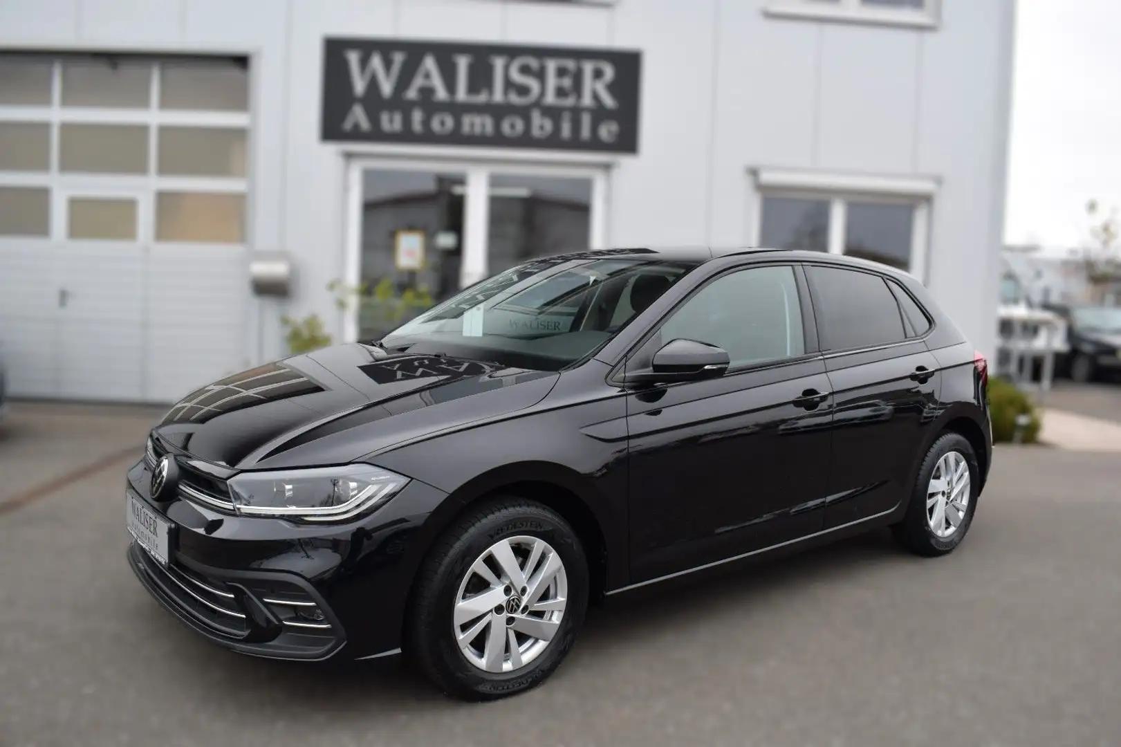 Volkswagen Polo VI Style Aut. *Matrix-LED*Navi*RFK* Schwarz - 1