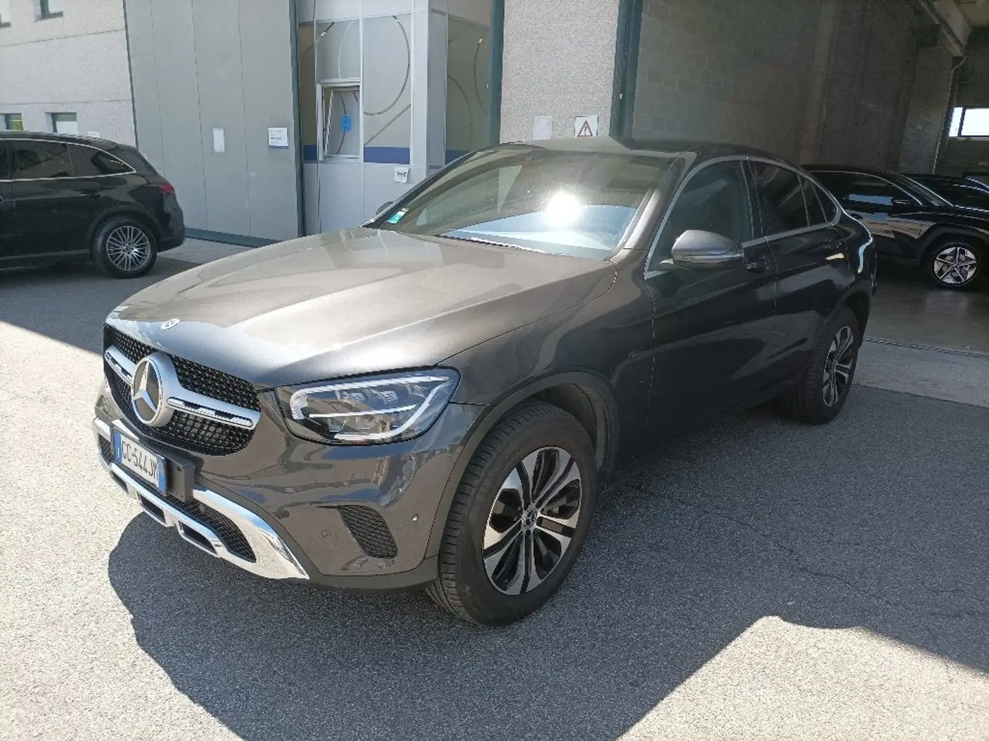 Mercedes-Benz GLC 300 GLC 300 e 4Matic EQ-Power Coupé Sport Grigio - 2