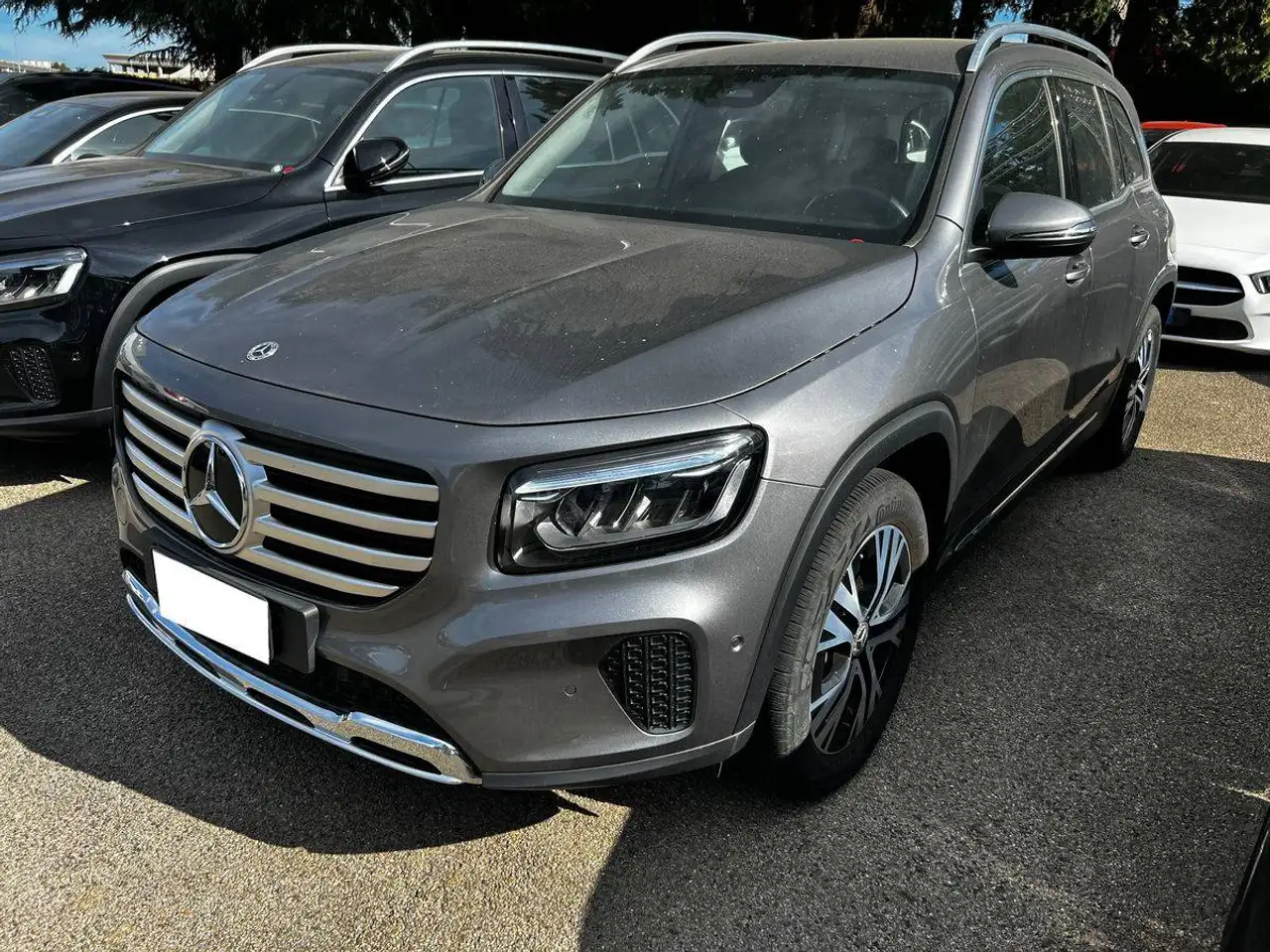 Mercedes-Benz GLB 180