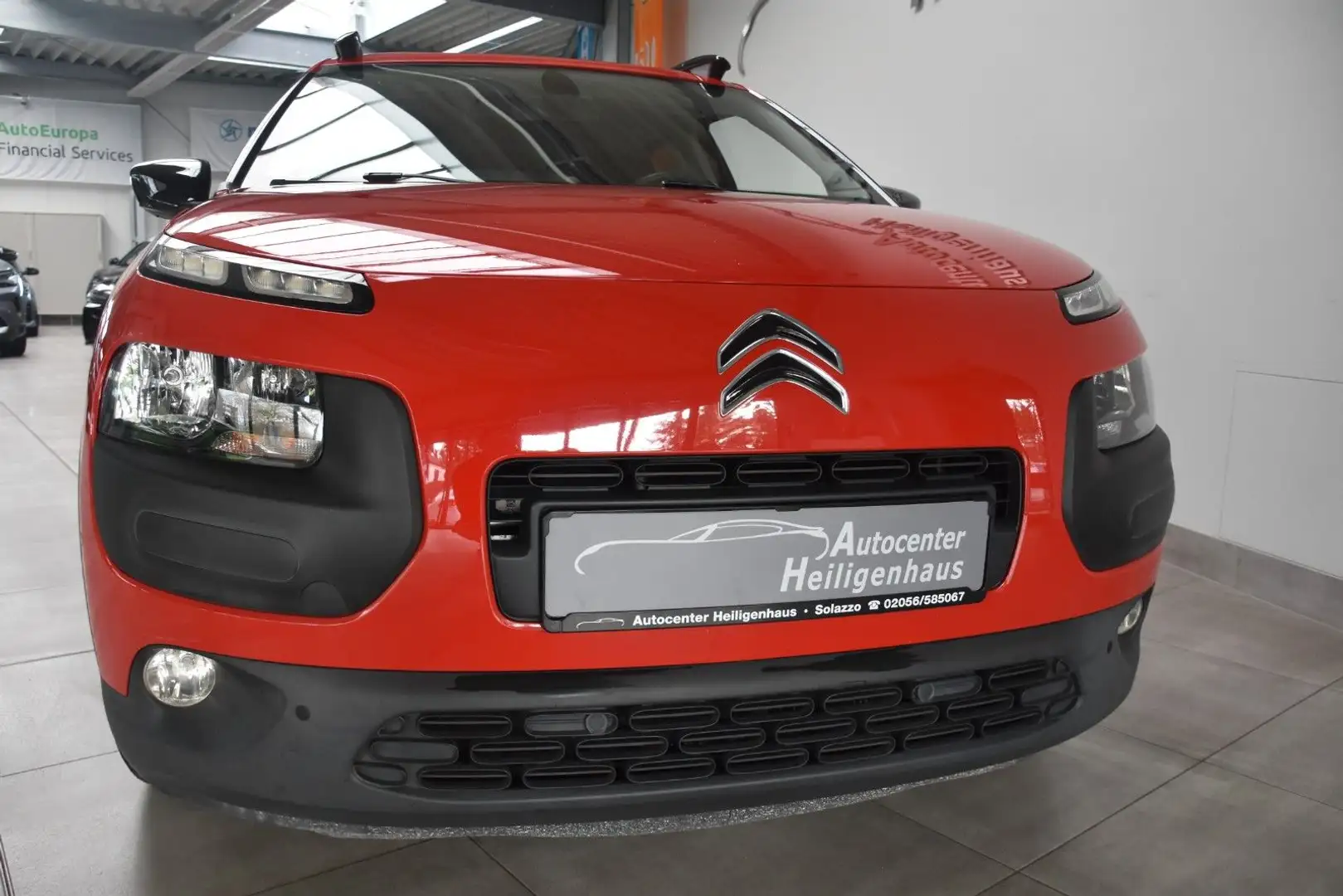 Citroen C4 Cactus C4 1.2 VTi Cactus Shine Navi Tempo Sitzheiz PDC Rot - 1