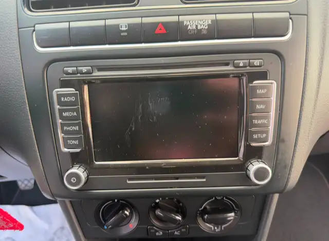 Volkswagen Polo view 13