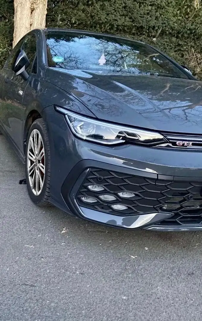 Volkswagen Golf GTI - 1