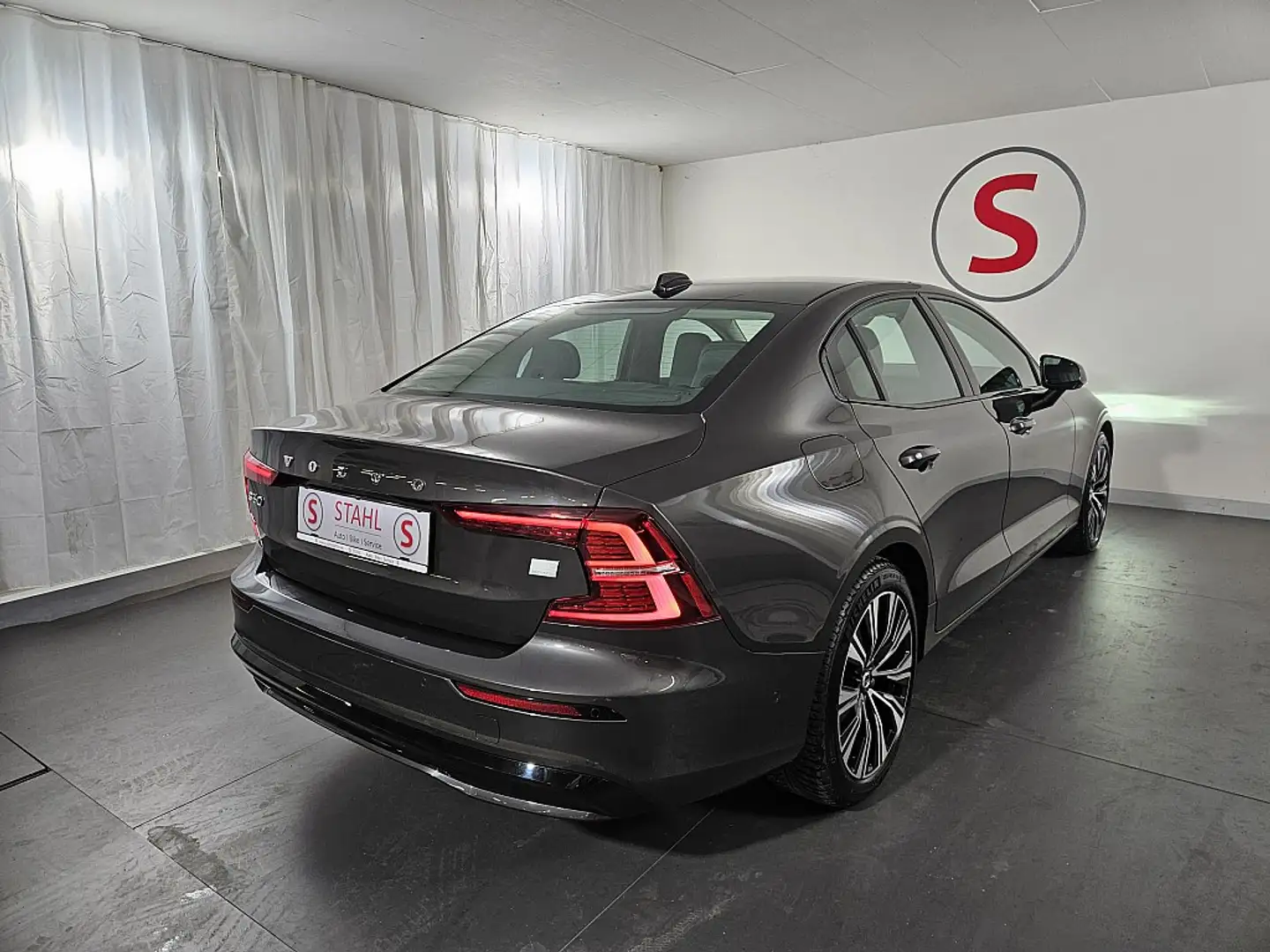 Volvo S60 T8 AWD Recharge PHEV Plus Dark Aut. | Auto Stah... Szürke - 2