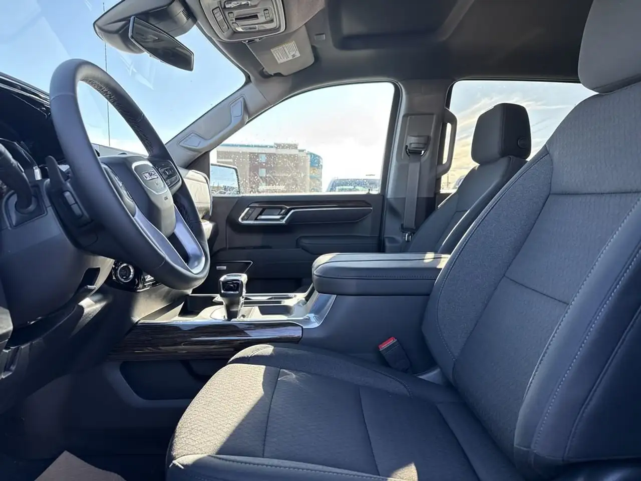GMC Sierra 1500 снимка GMC Sierra 1500
