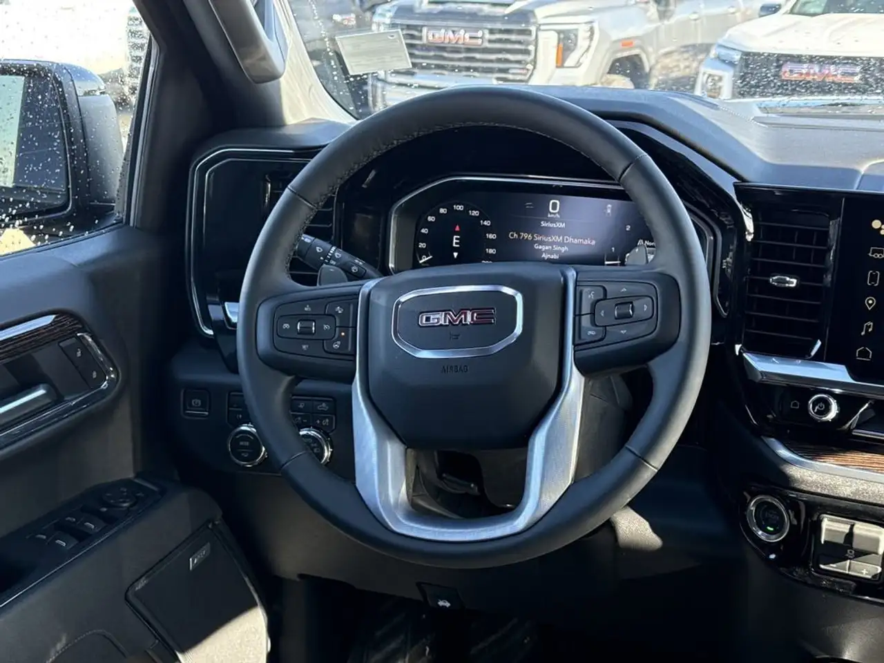 GMC Sierra 1500 снимка GMC Sierra 1500