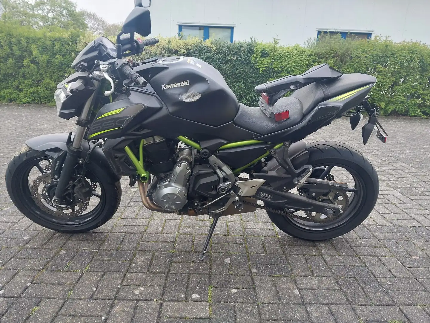 Kawasaki Z 650 Black - 2