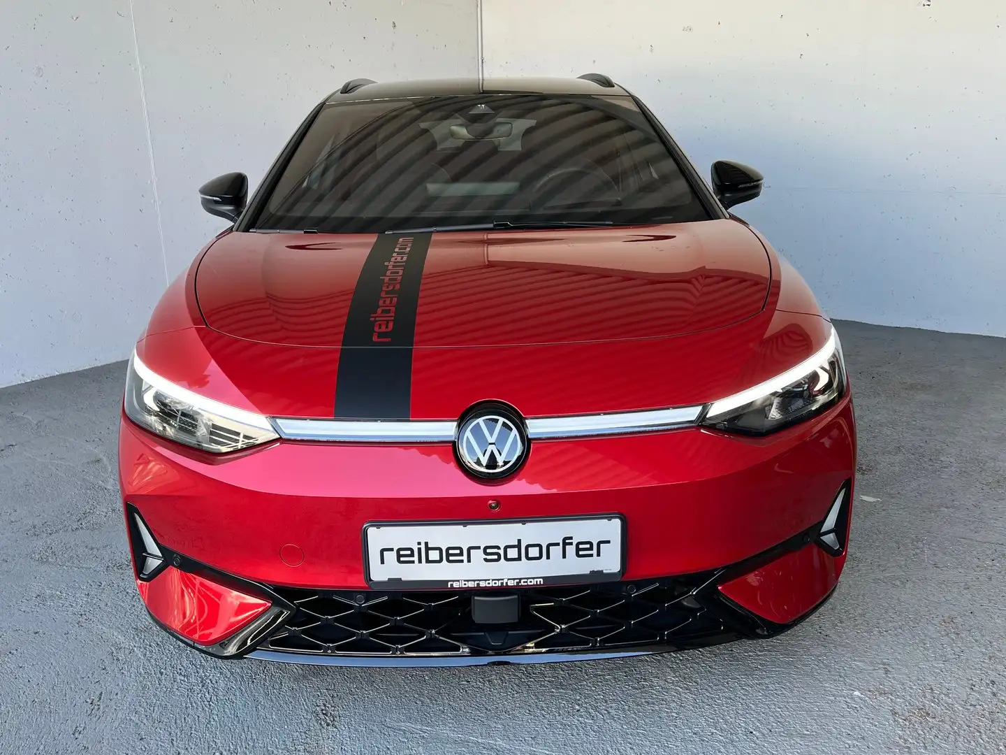 Volkswagen ID.7 Tourer GTX 4MOTION 250 kW Business Rouge - 2