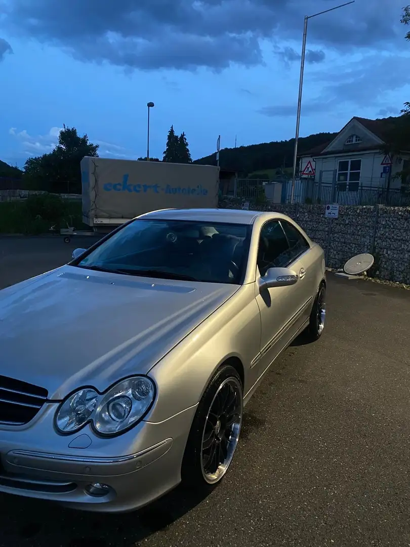 Mercedes-Benz CLK 320 Coupe Avantgarde - 1