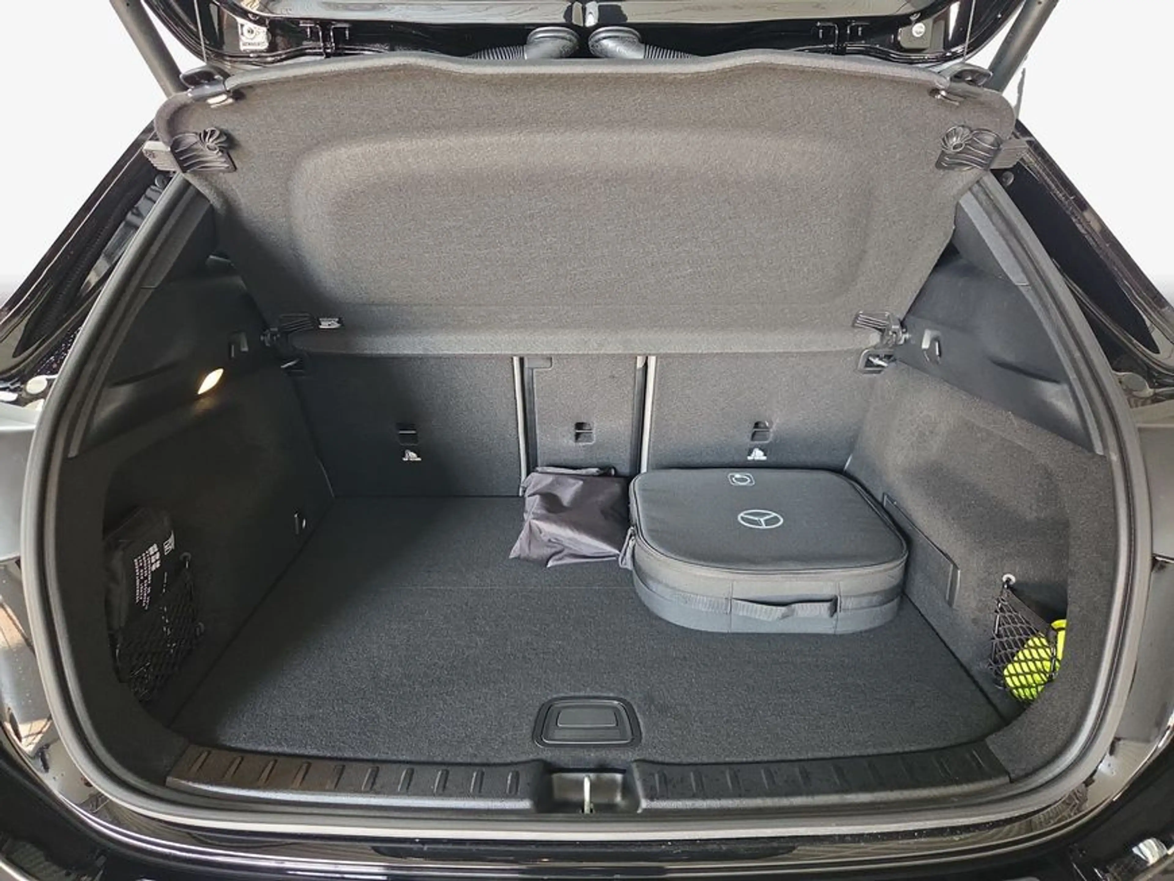 Mercedes-Benz EQA 250 EQA — photo 9