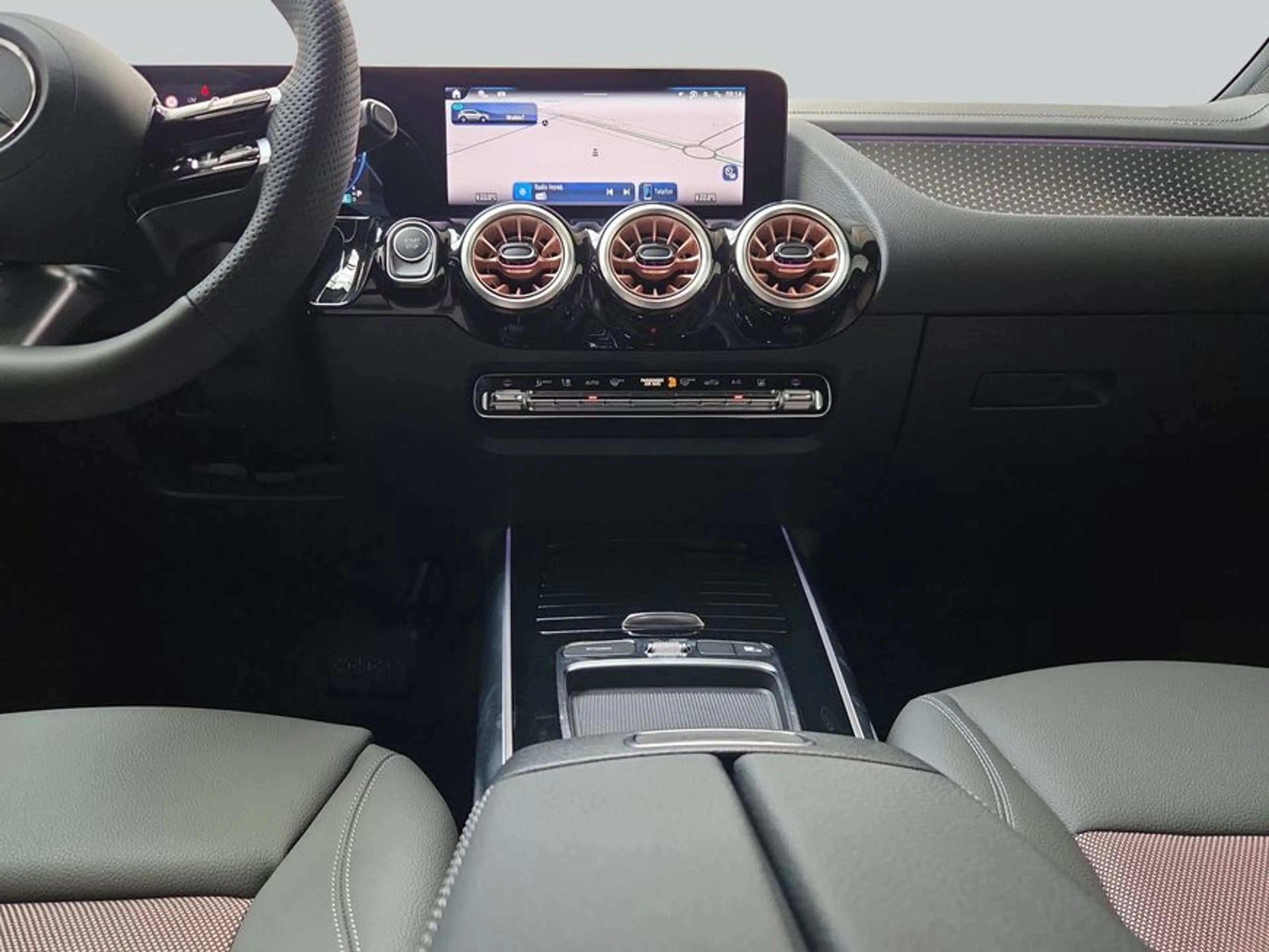 Mercedes-Benz EQA 250 EQA — photo 15
