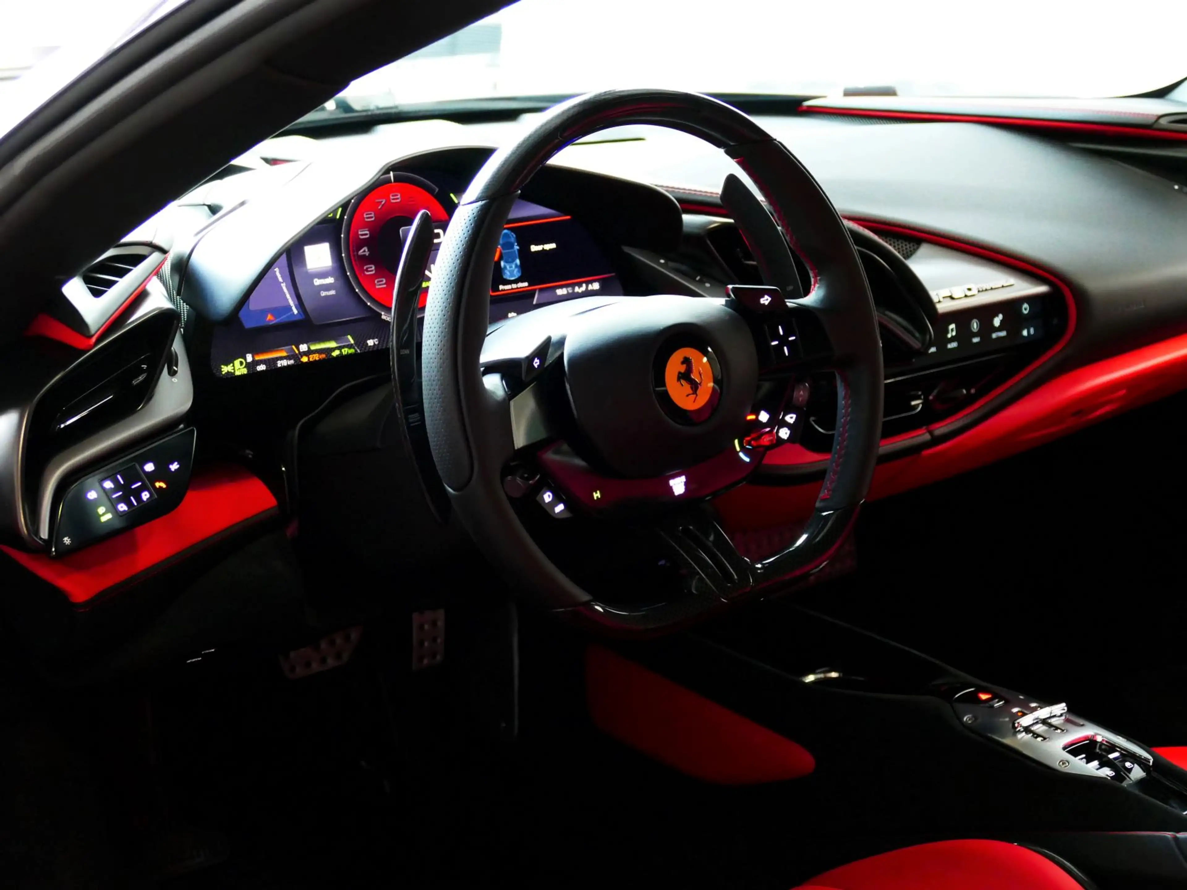Ferrari SF90 Stradale 4.0 V8 1000 pk INCL BTW/BPM. CARBON SEATS/STUUR LI — photo 9