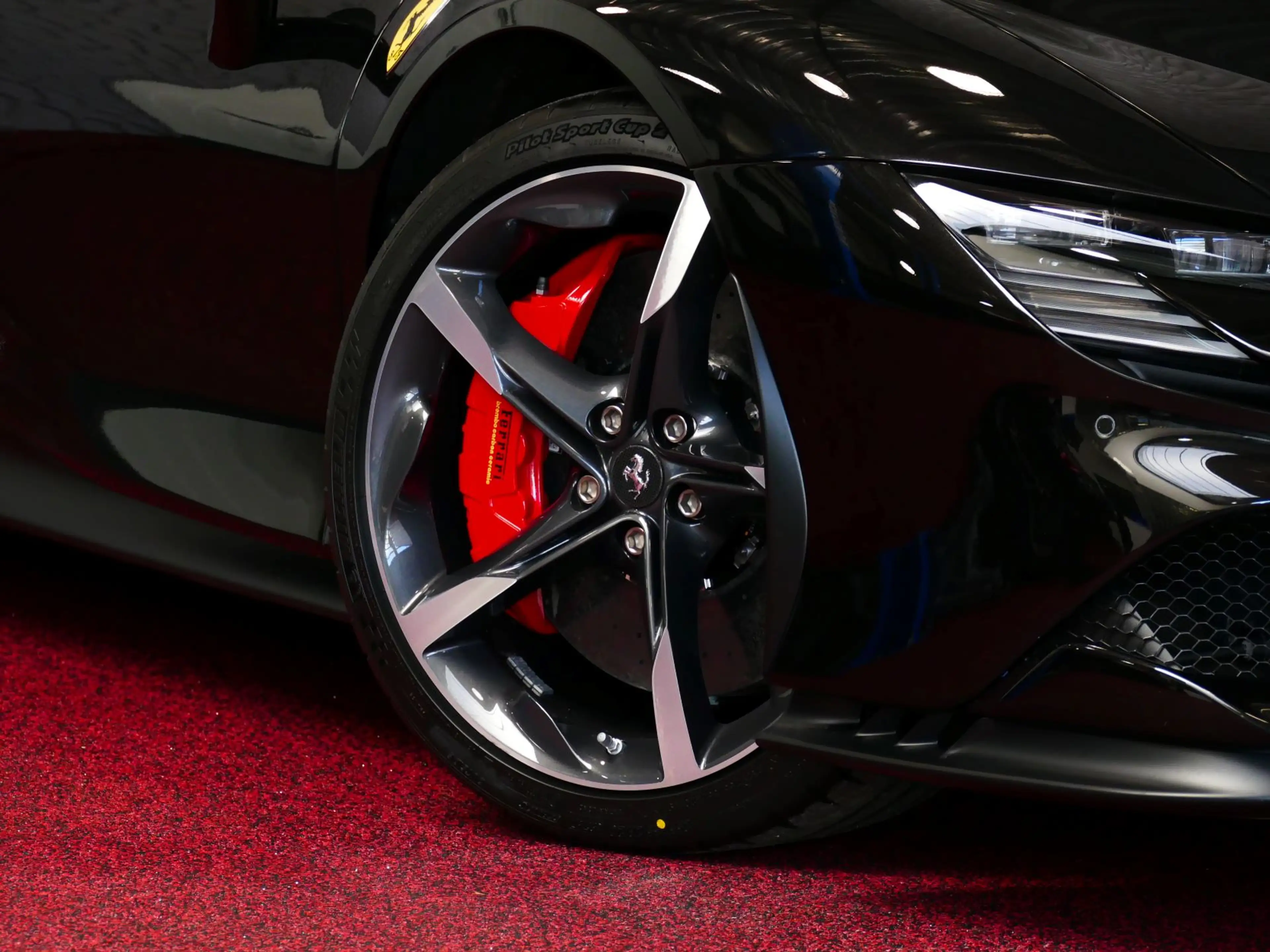 Ferrari SF90 Stradale 4.0 V8 1000 pk INCL BTW/BPM. CARBON SEATS/STUUR LI — photo 46